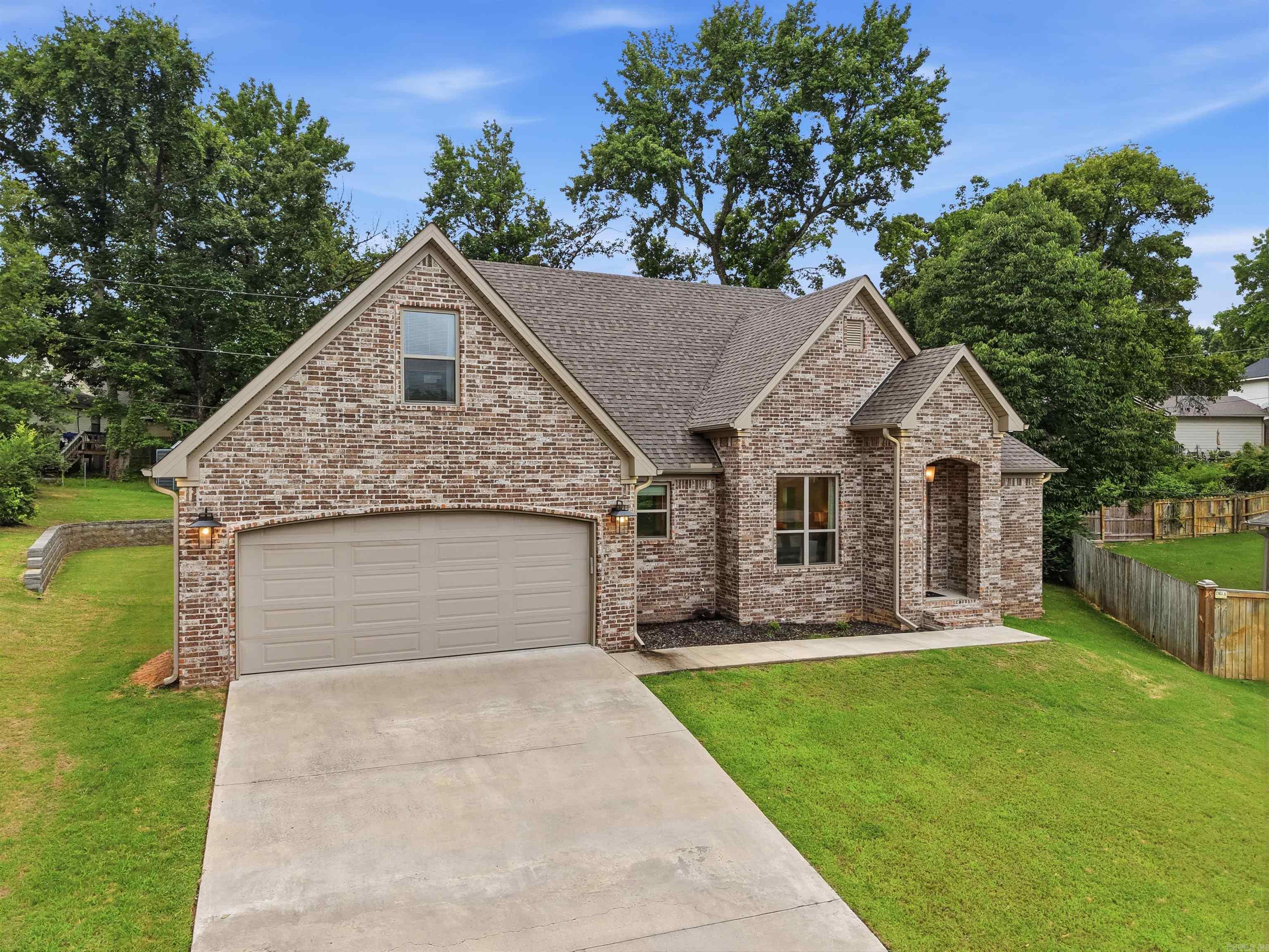 9748 Acorn  Sherwood, AR