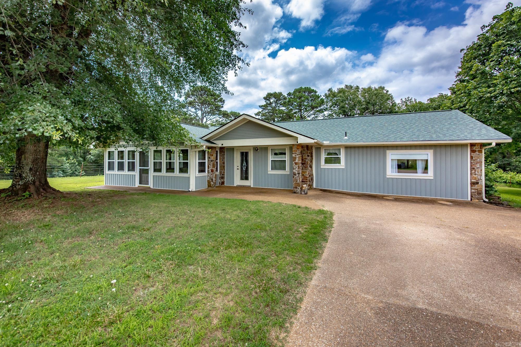 205 Mountain Trail  Shirley, AR