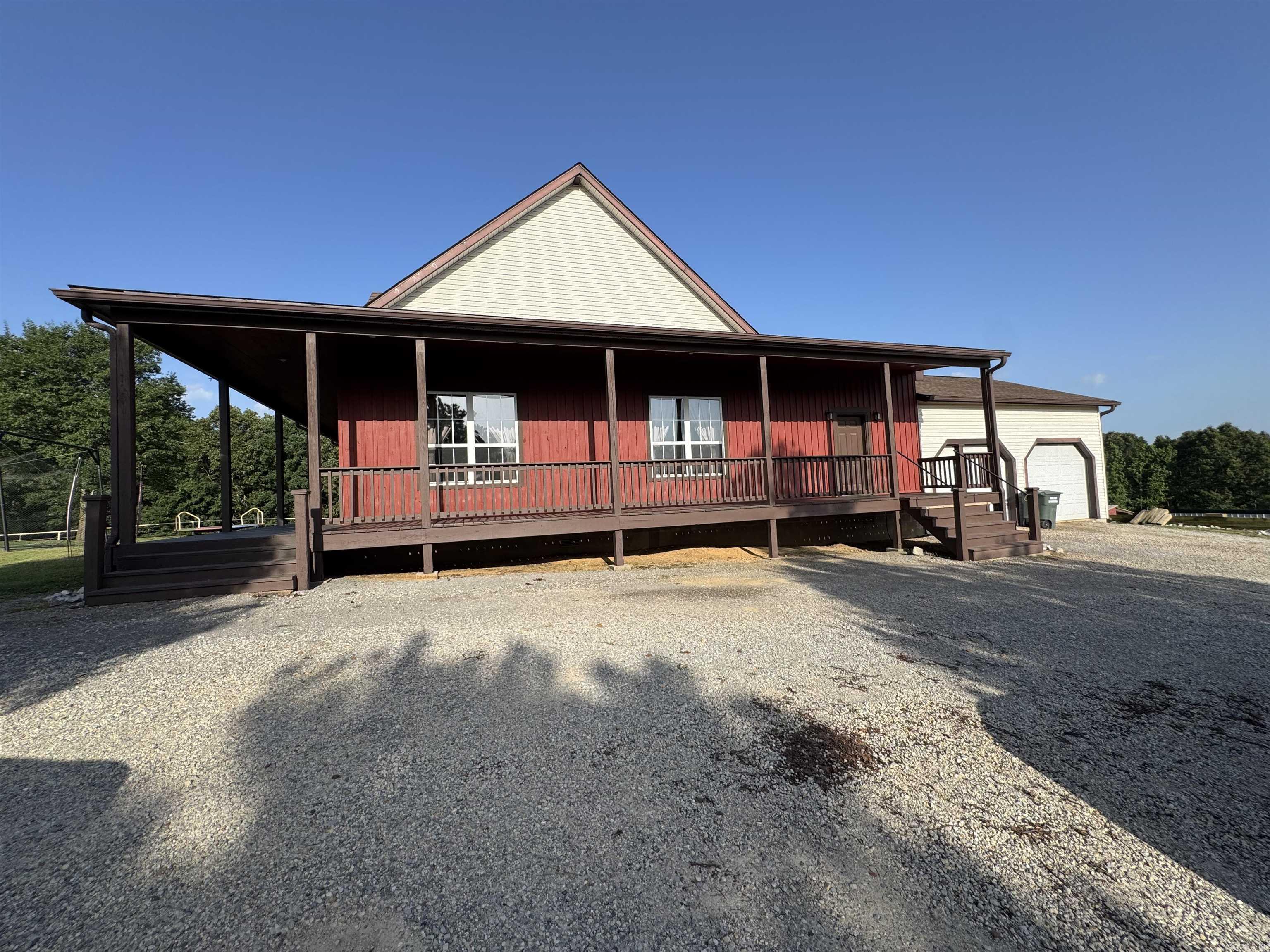 2702 Country 450  Piggott, AR