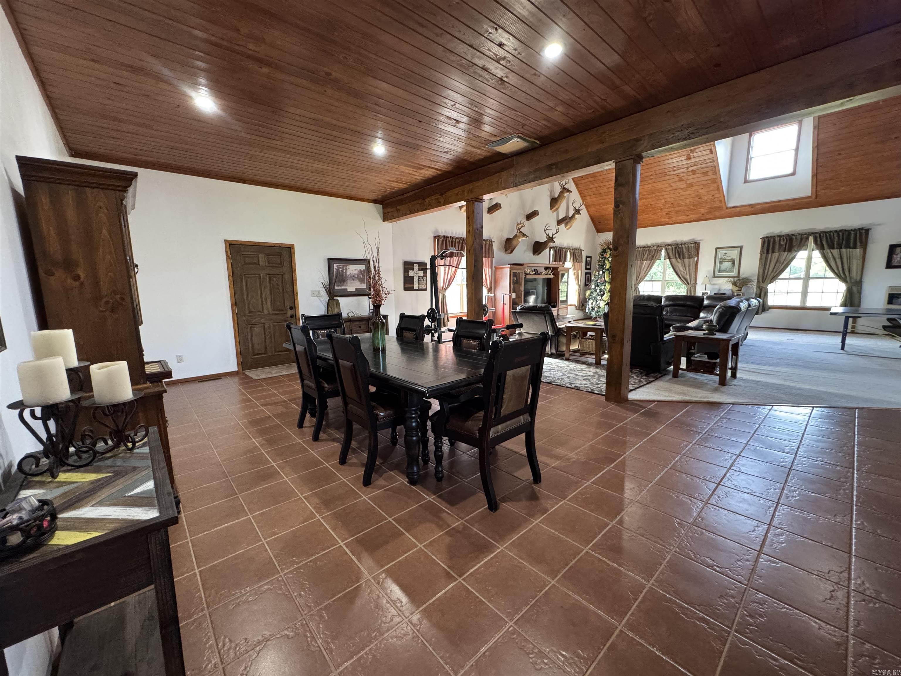 2702 Country 450  Piggott, AR