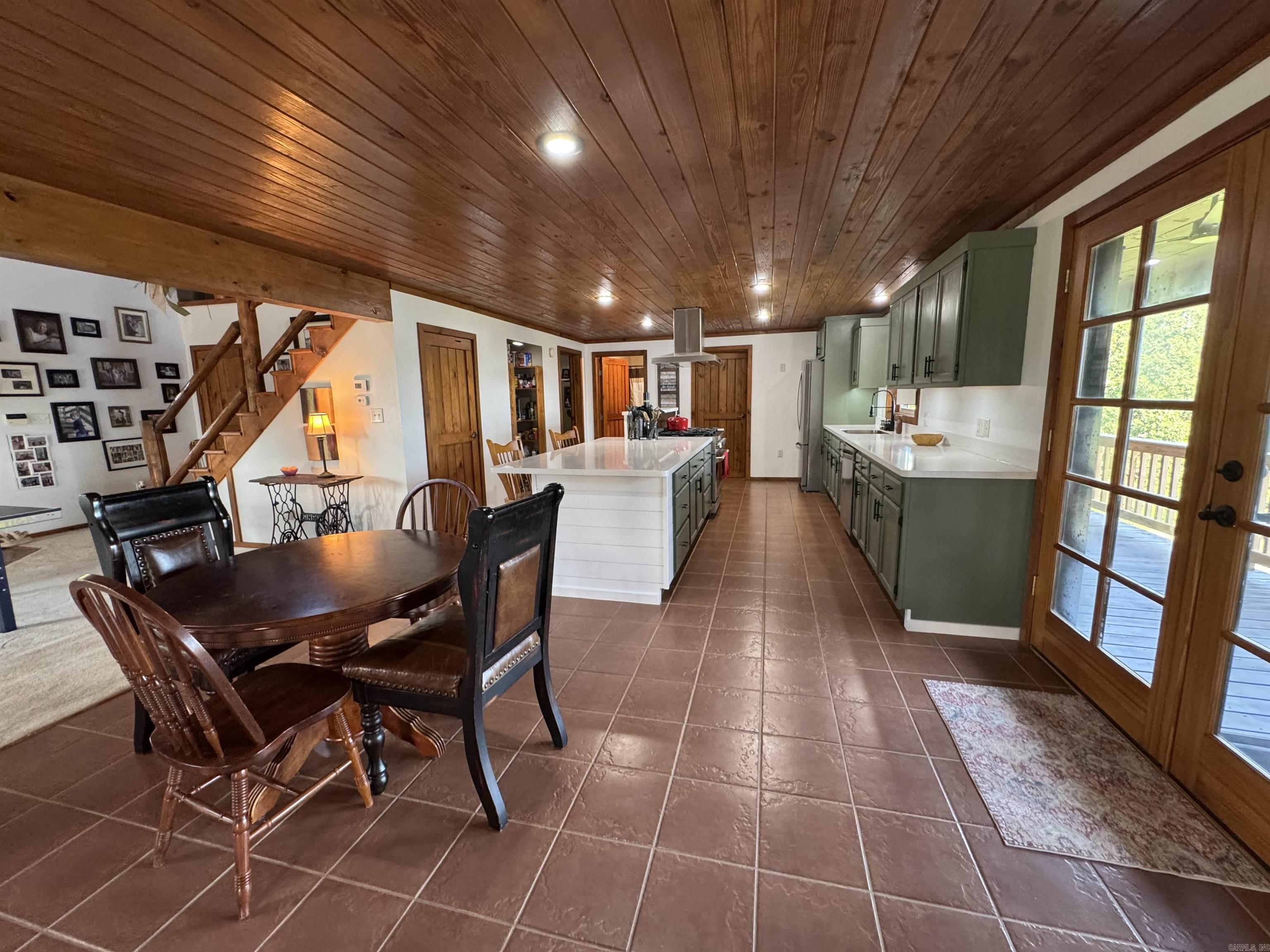 2702 Country 450  Piggott, AR