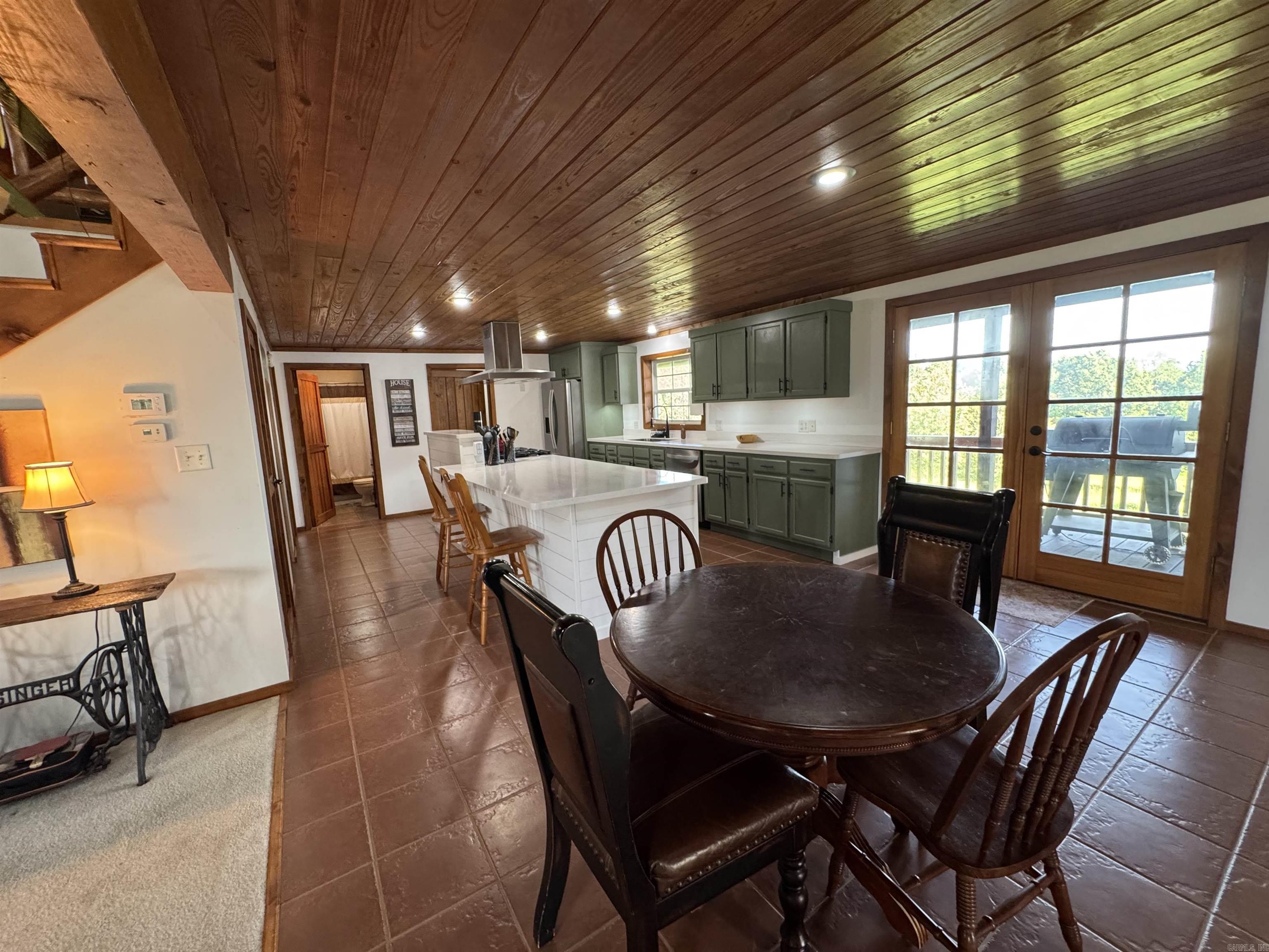 2702 Country 450  Piggott, AR