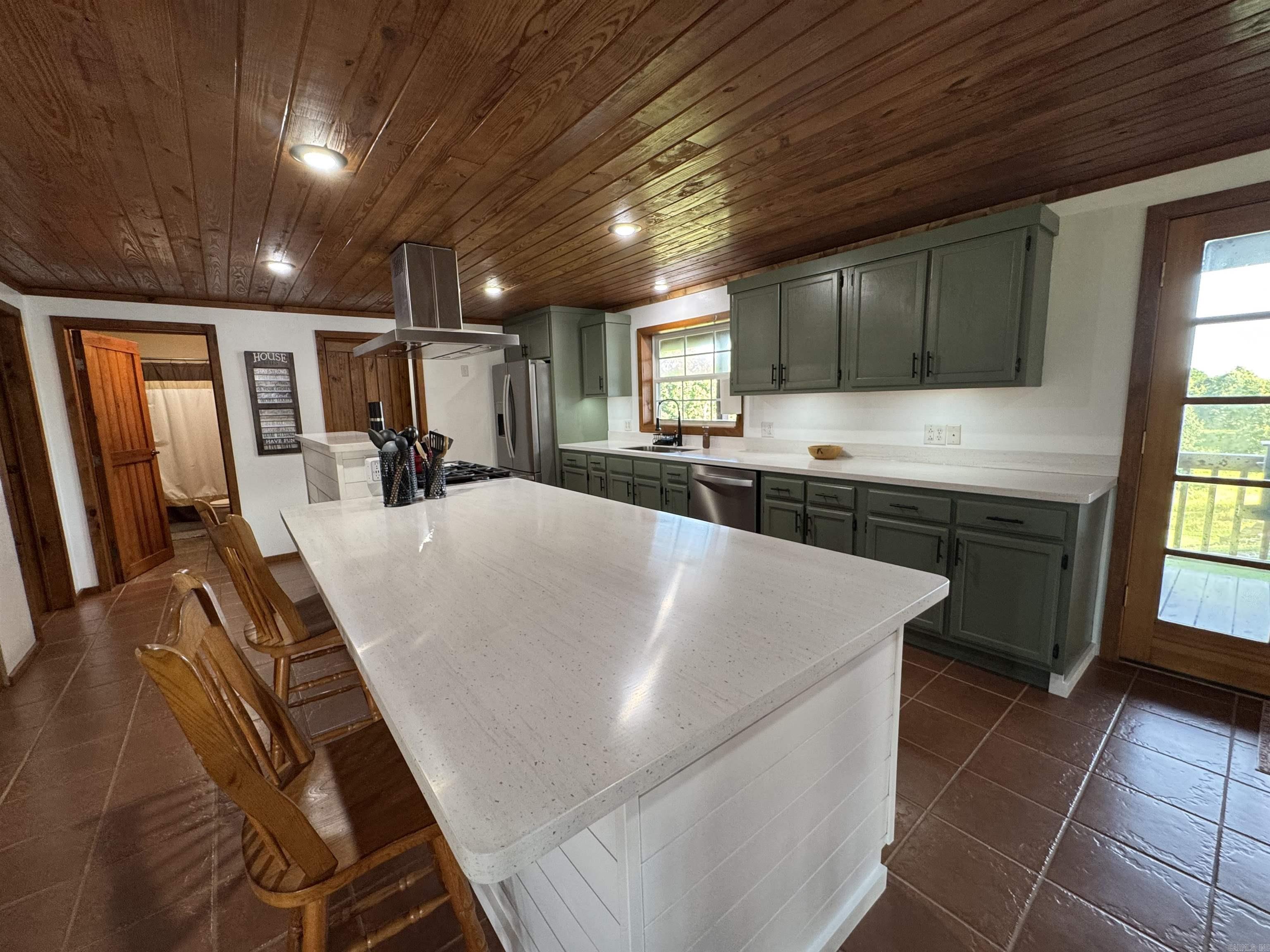 2702 Country 450  Piggott, AR