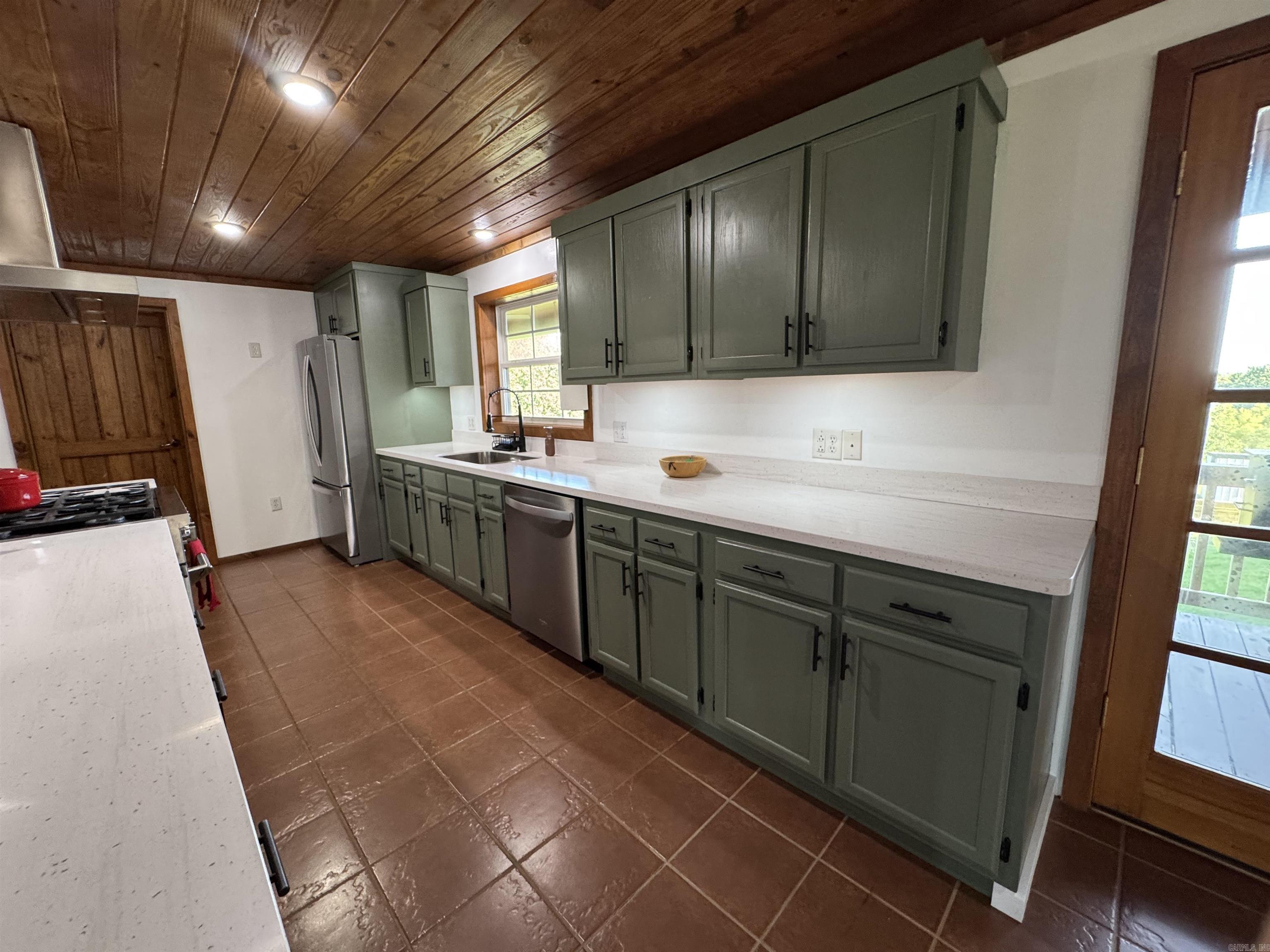 2702 Country 450  Piggott, AR