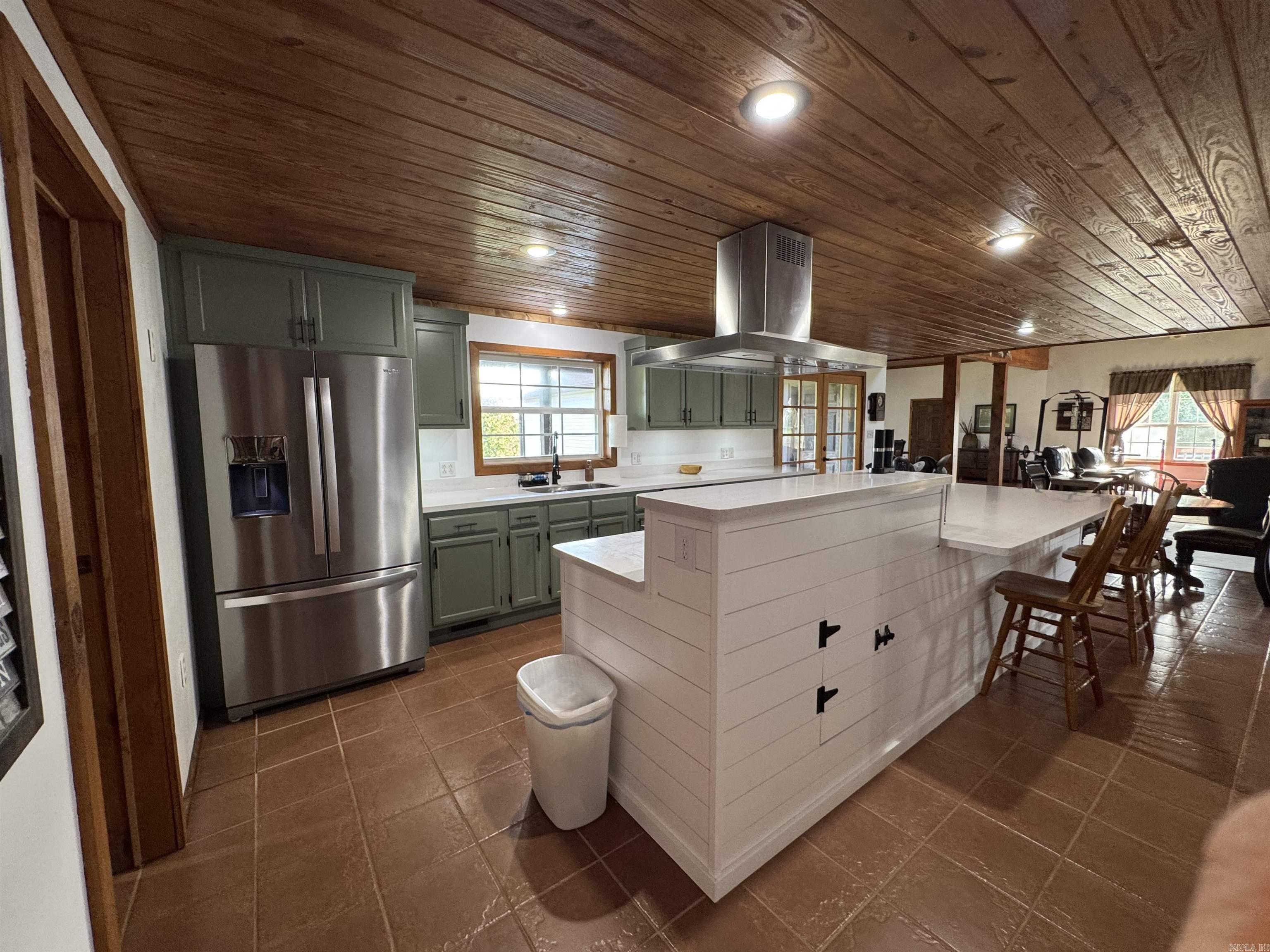2702 Country 450  Piggott, AR
