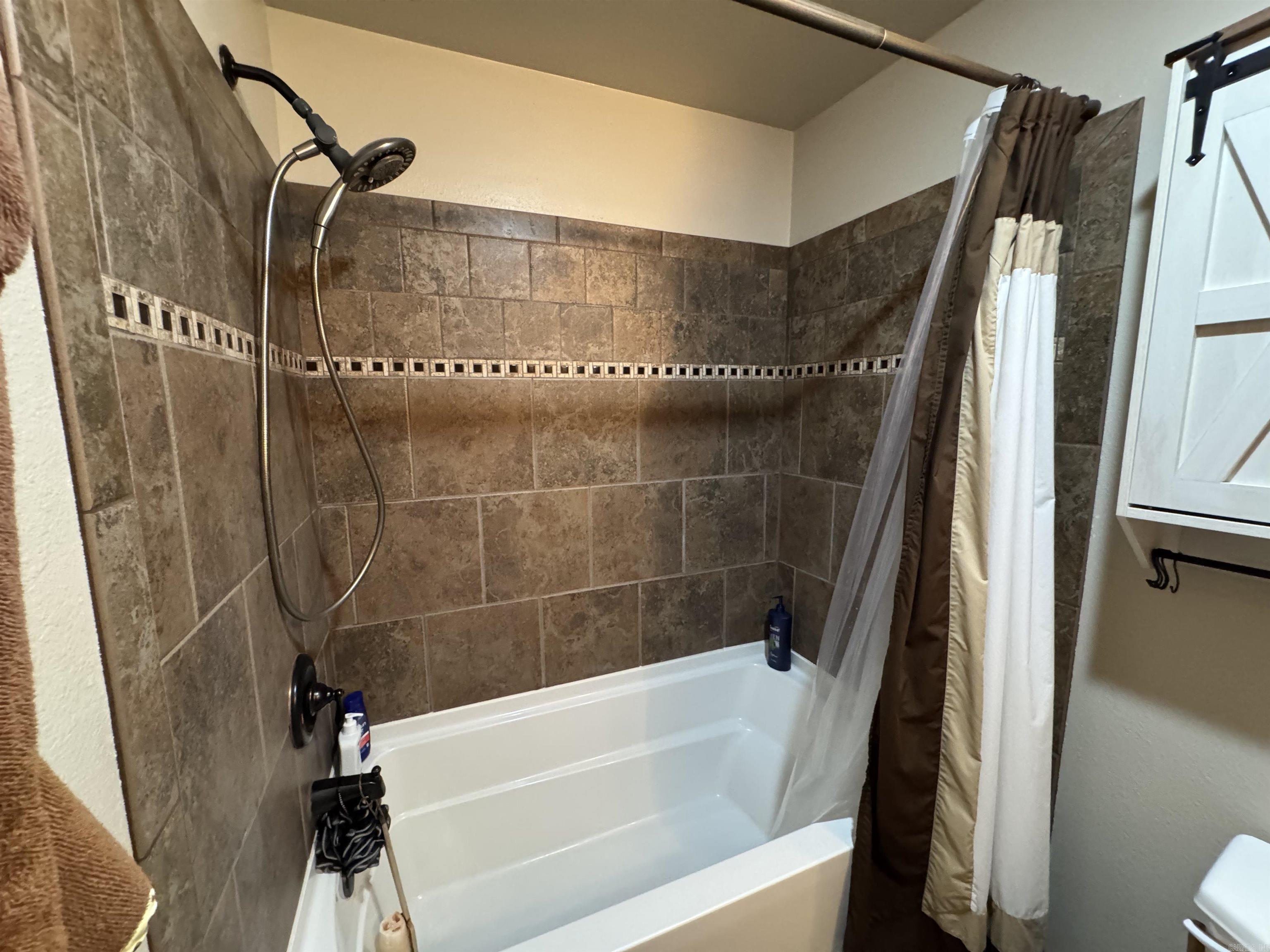 2702 Country 450  Piggott, AR