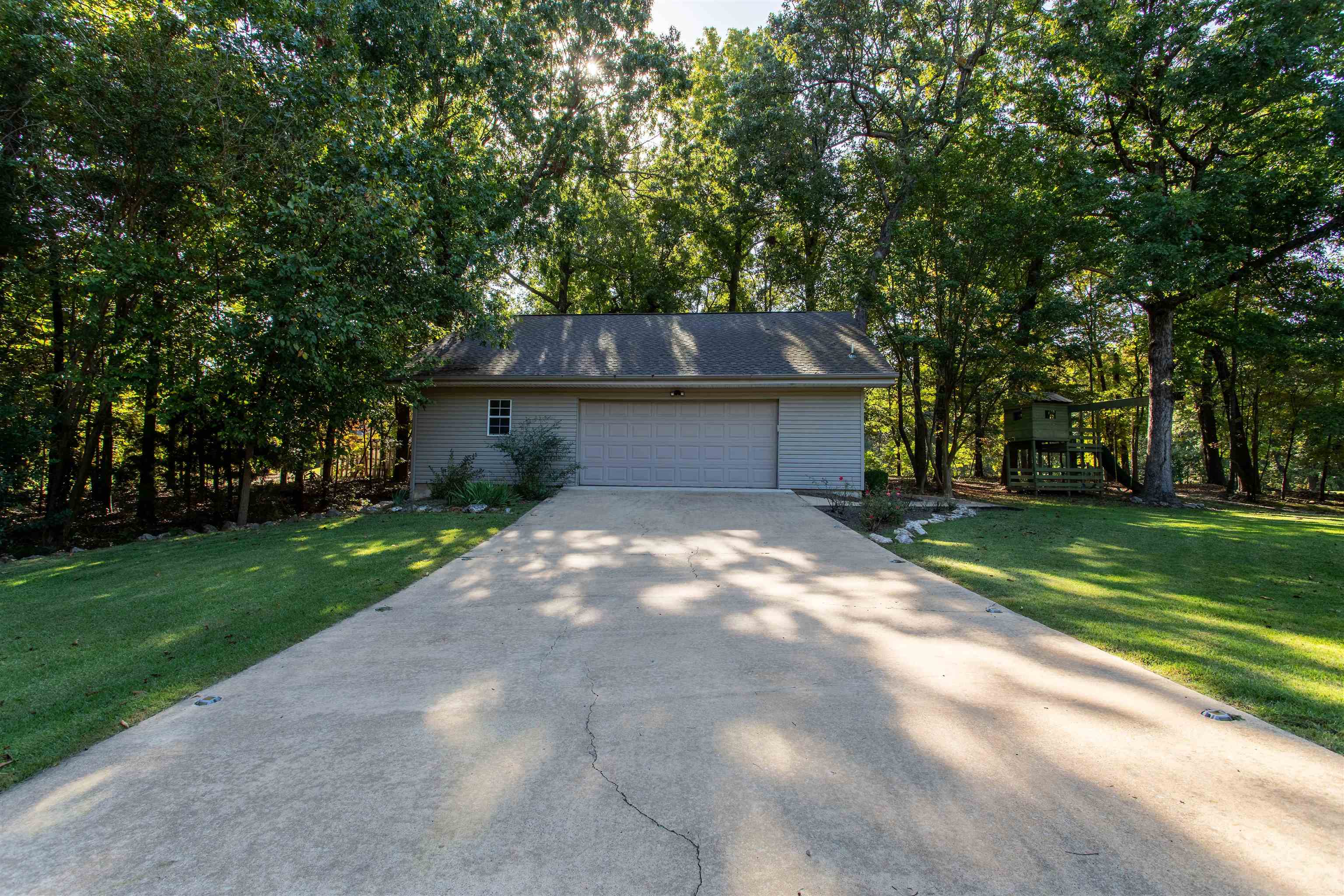 50 Spokane Drive Cherokee Village, AR 72529