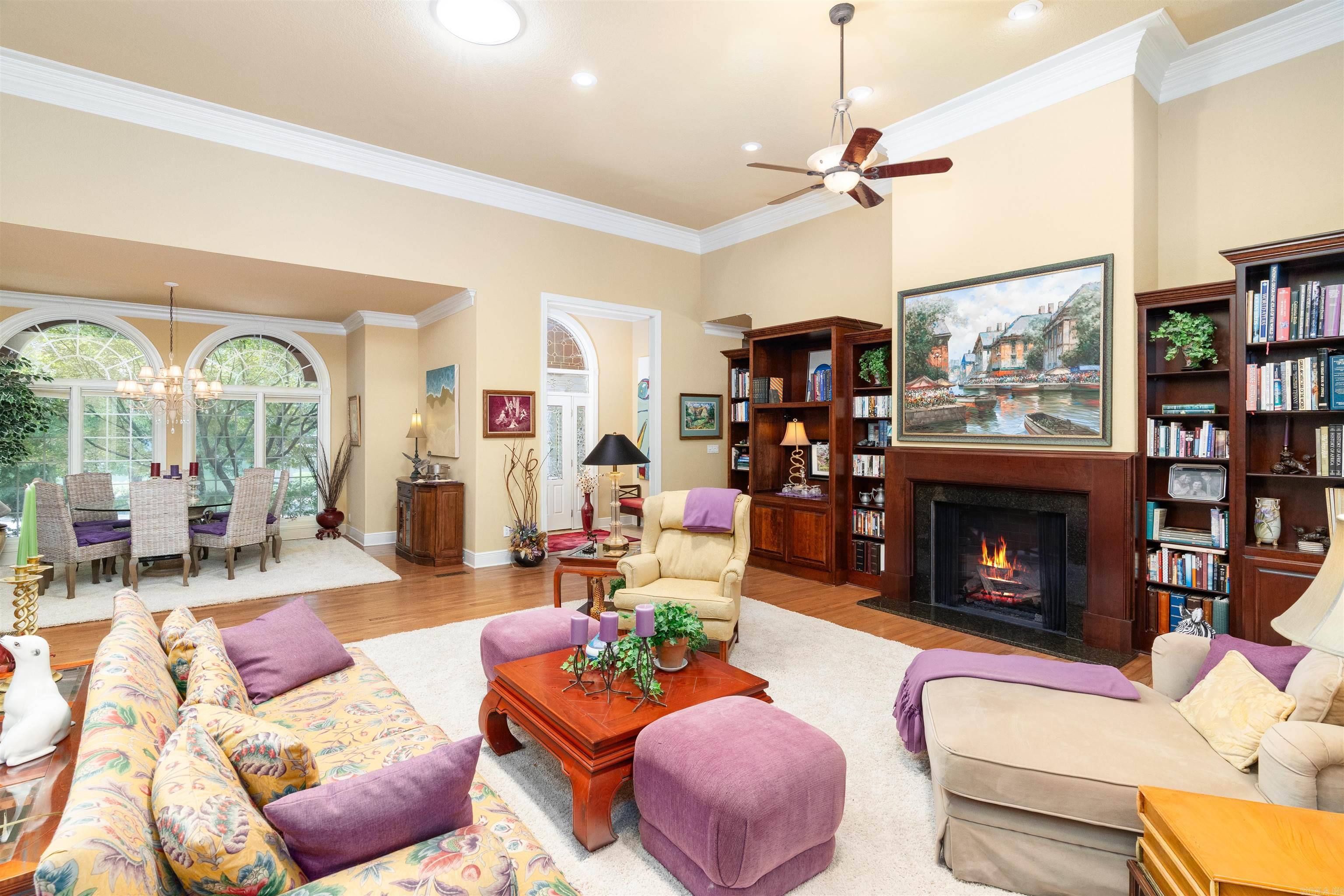 10 Guindola  Hot Springs Village, AR
