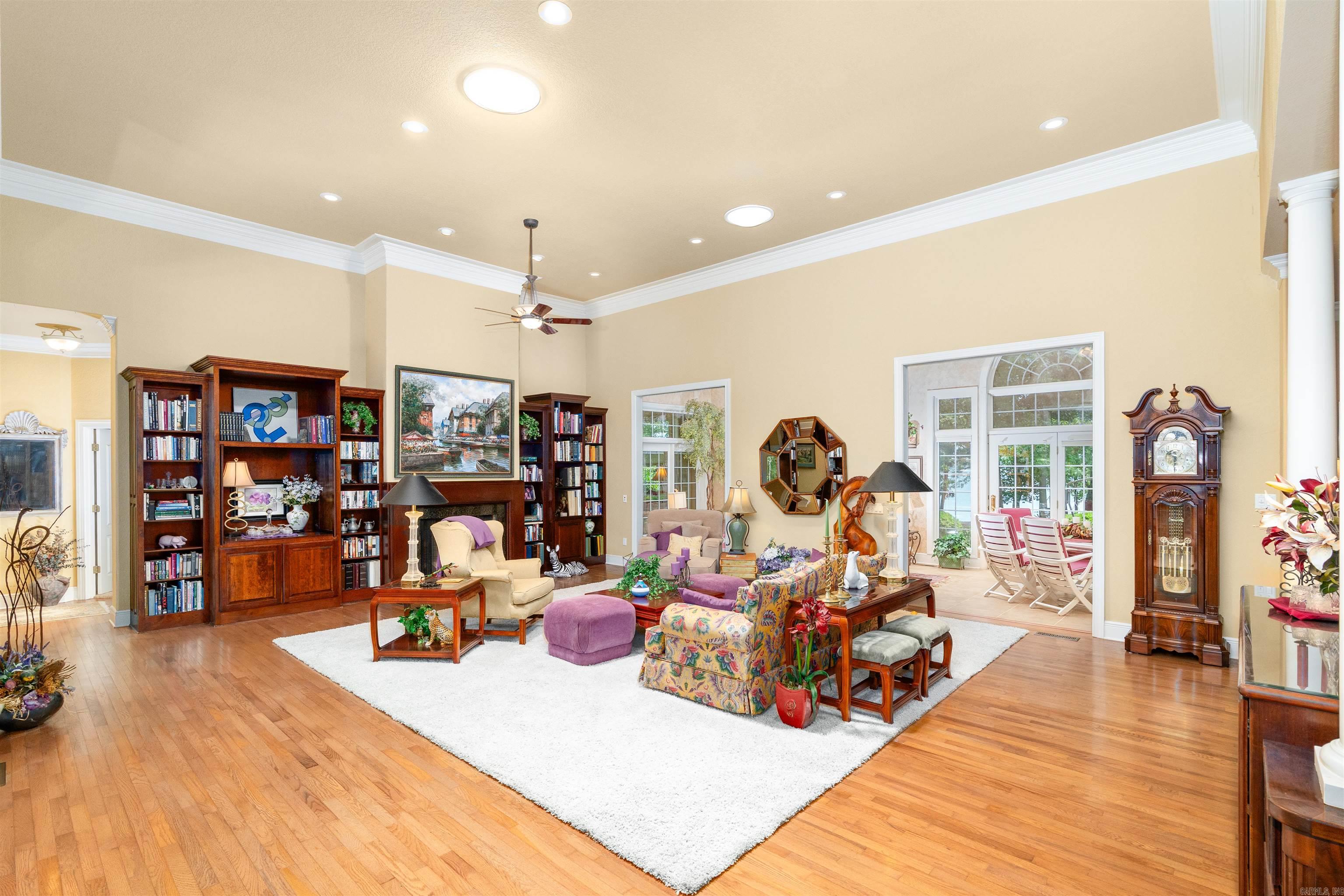 10 Guindola  Hot Springs Village, AR