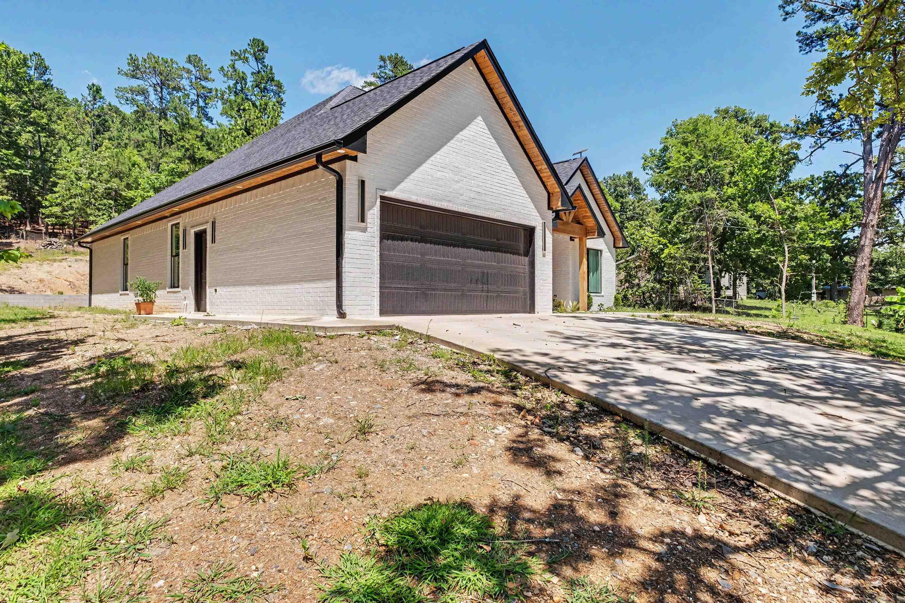 3011 Beauchamp road  Little Rock, AR