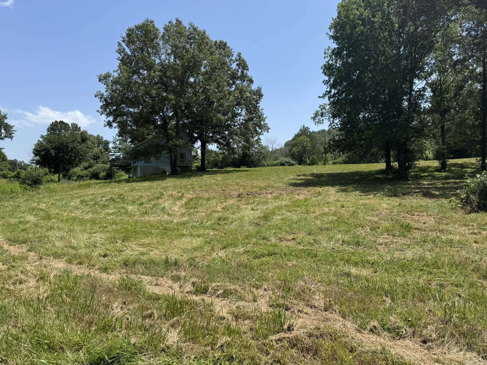 132 CR 101  Norfork, AR