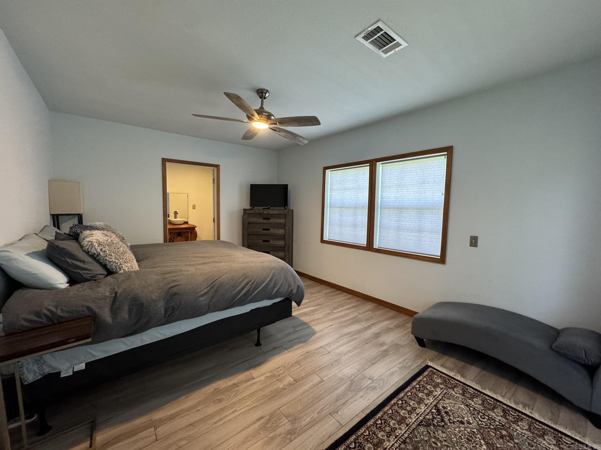 132 CR 101  Norfork, AR