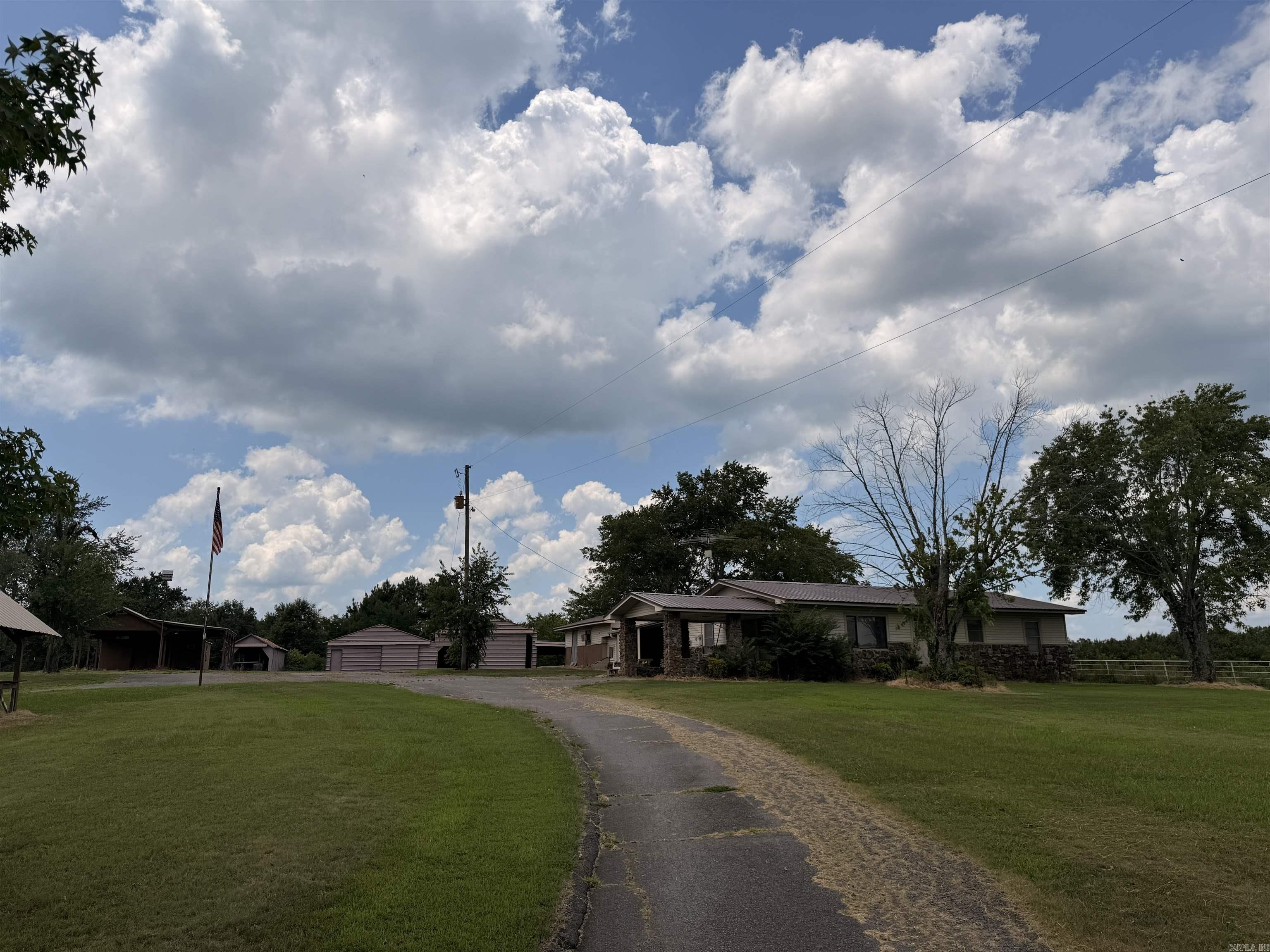 5329 Highway 9  Center Ridge, AR