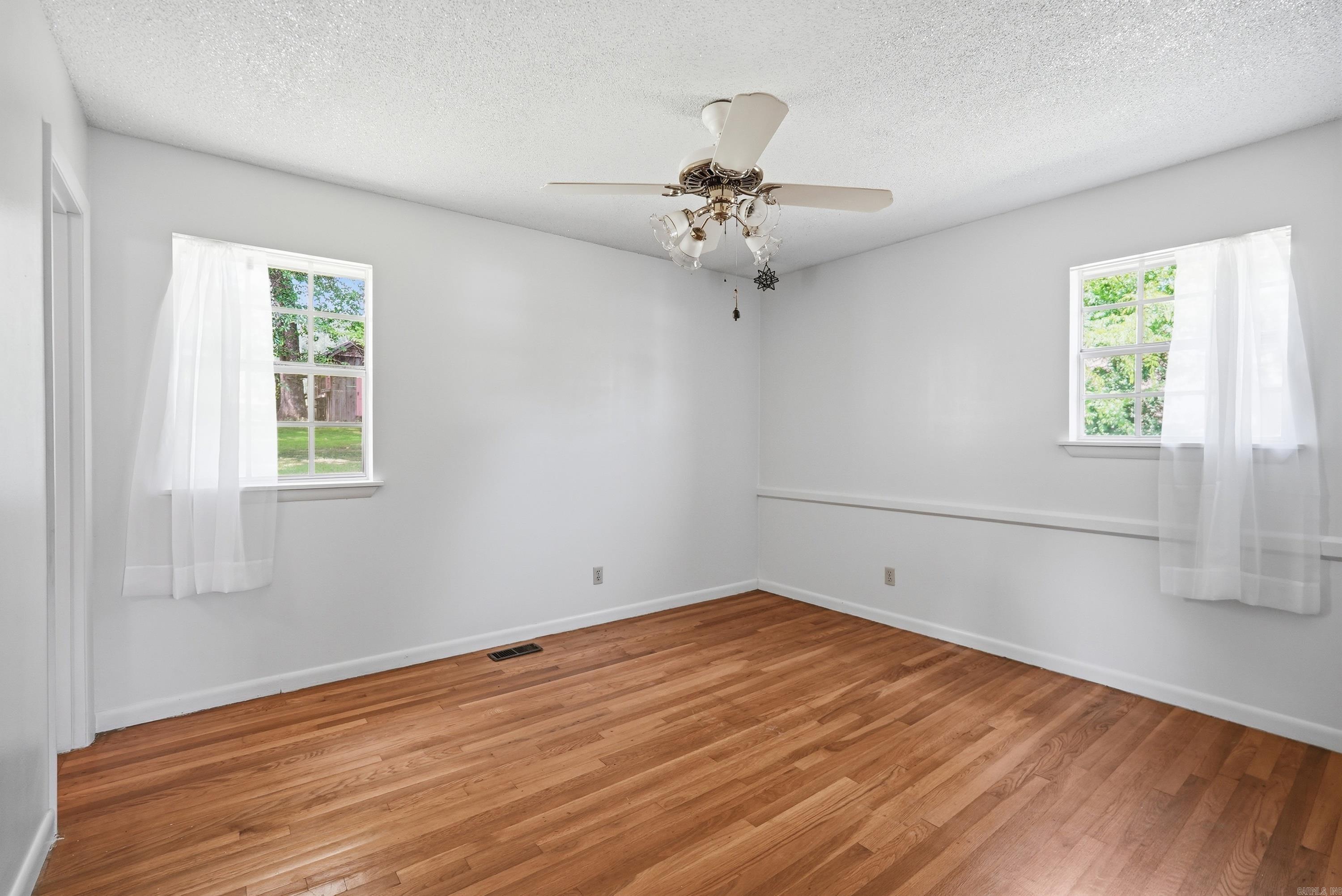 2854 Lakeside  Benton, AR