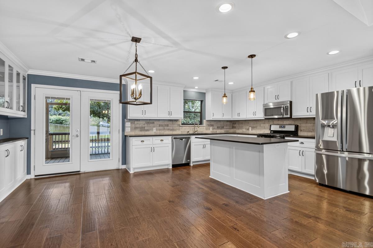 16 Marble Ct  Little Rock, AR
