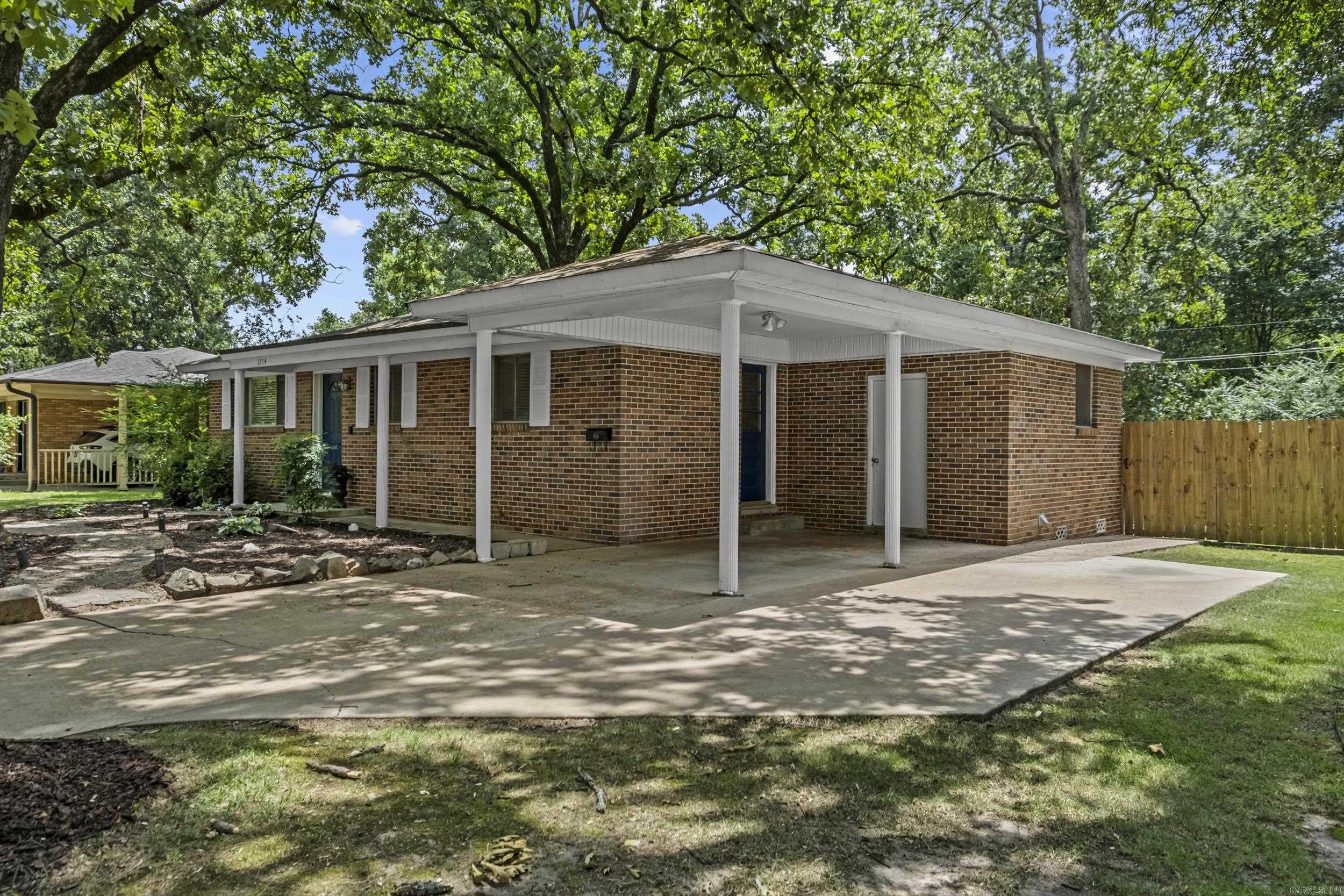 1514 Crestwood  North Little Rock, AR