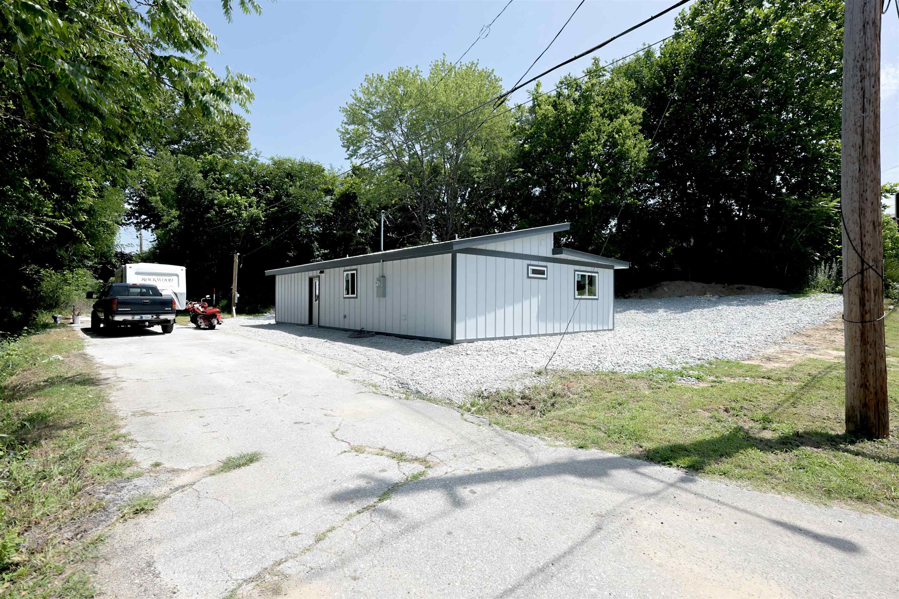 53 W Court  Melbourne, AR