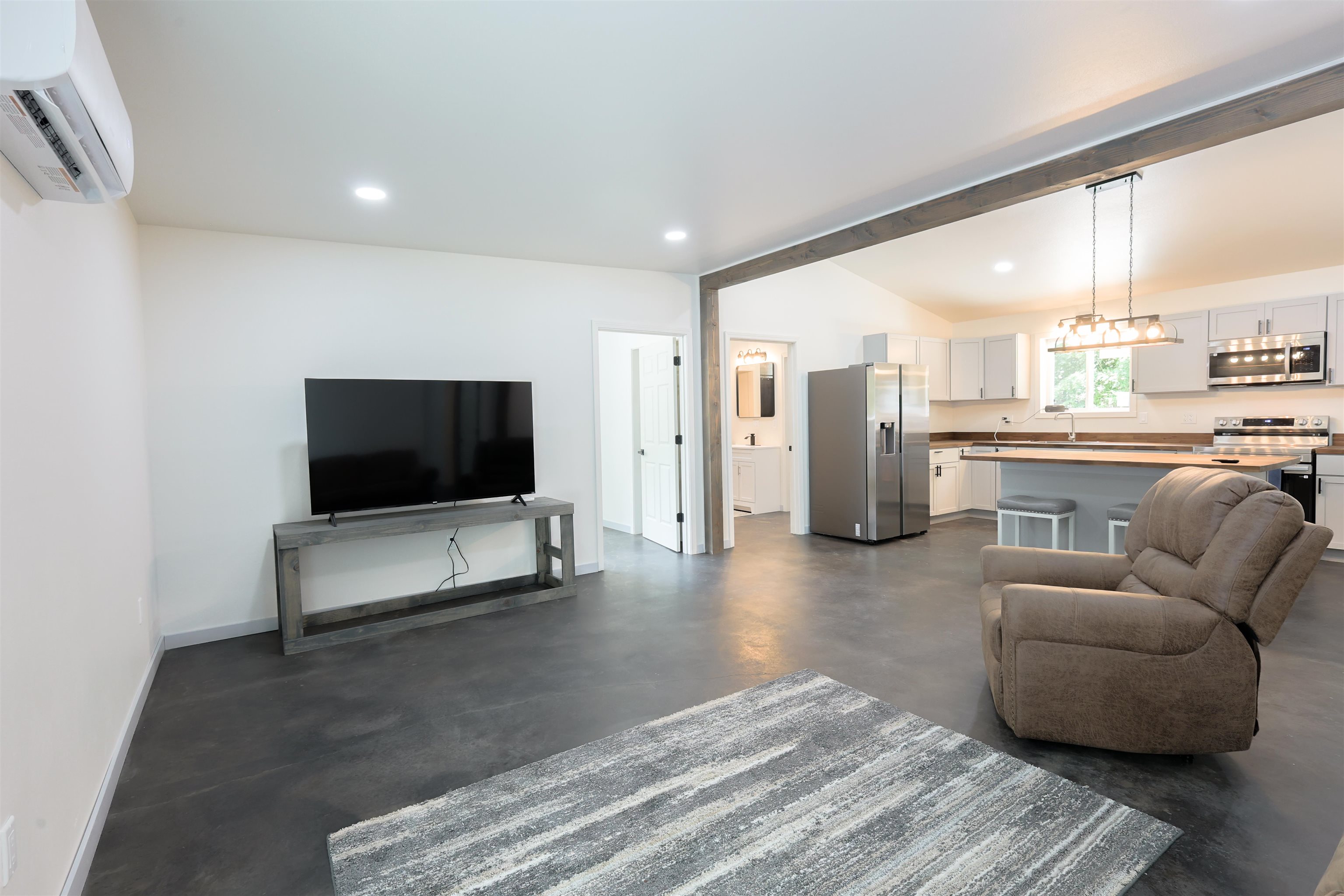 53 W Court  Melbourne, AR