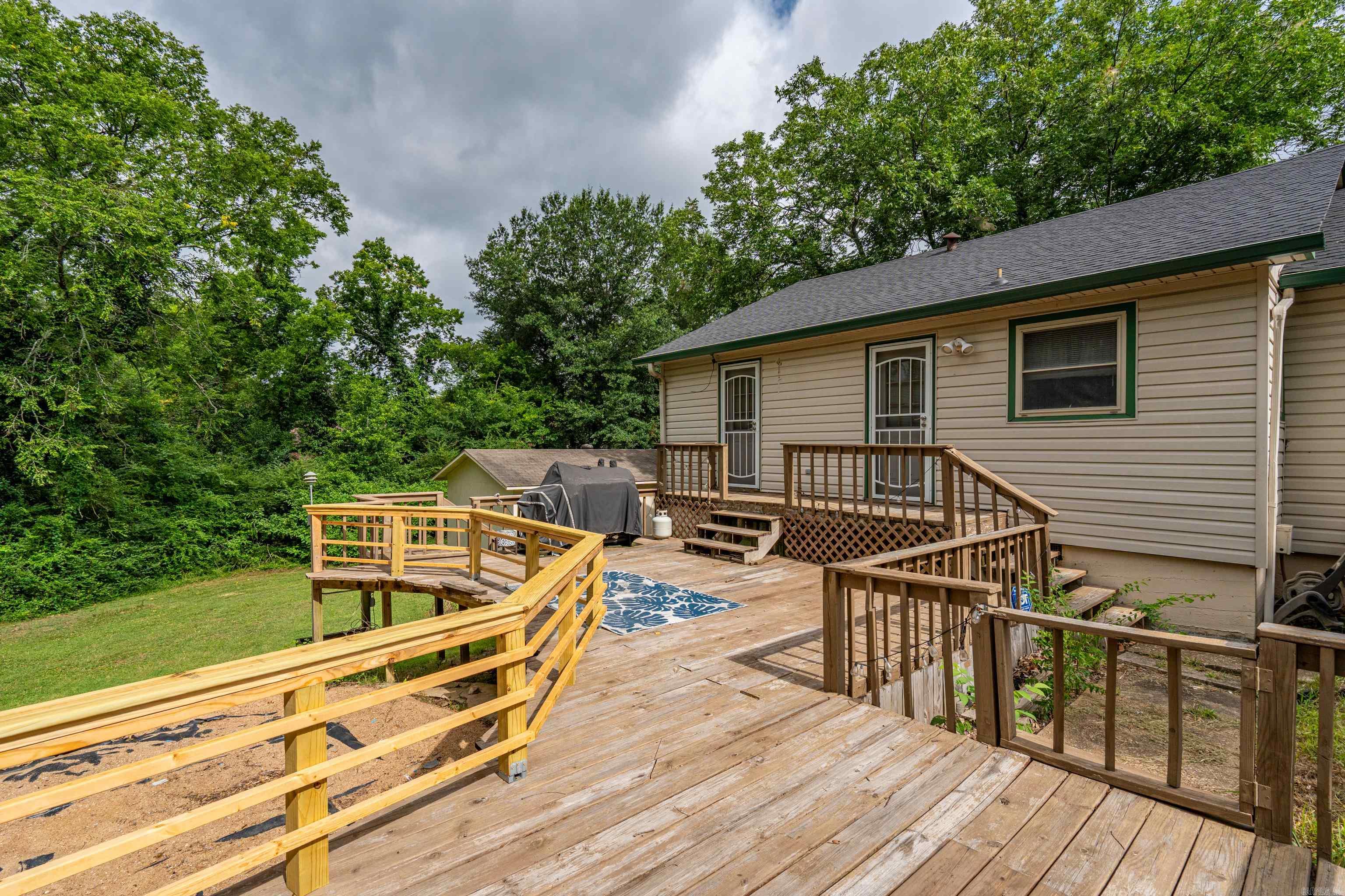 1701 St Louis  Hot Springs, AR