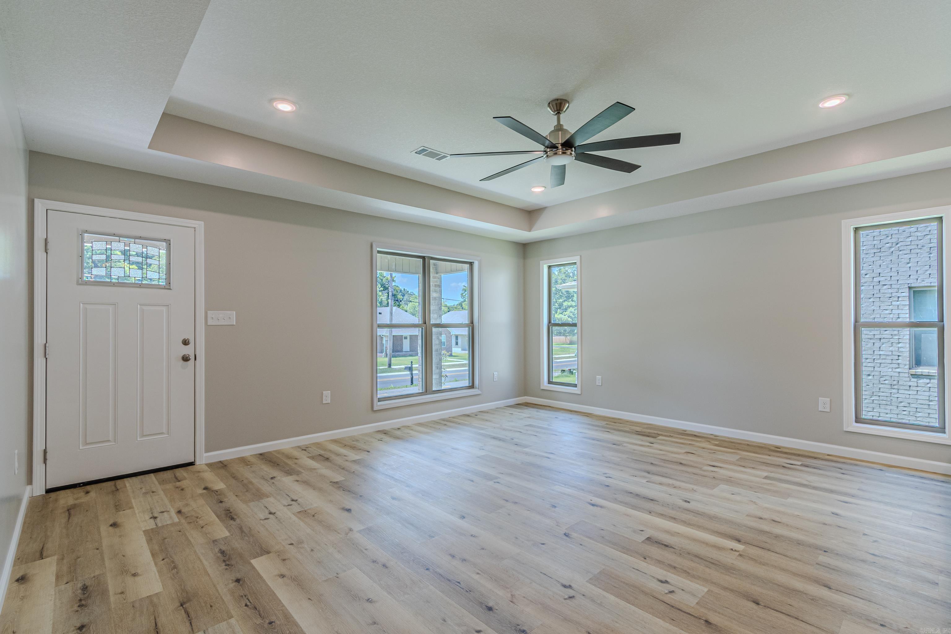 617 N 4 ST  Paragould, AR