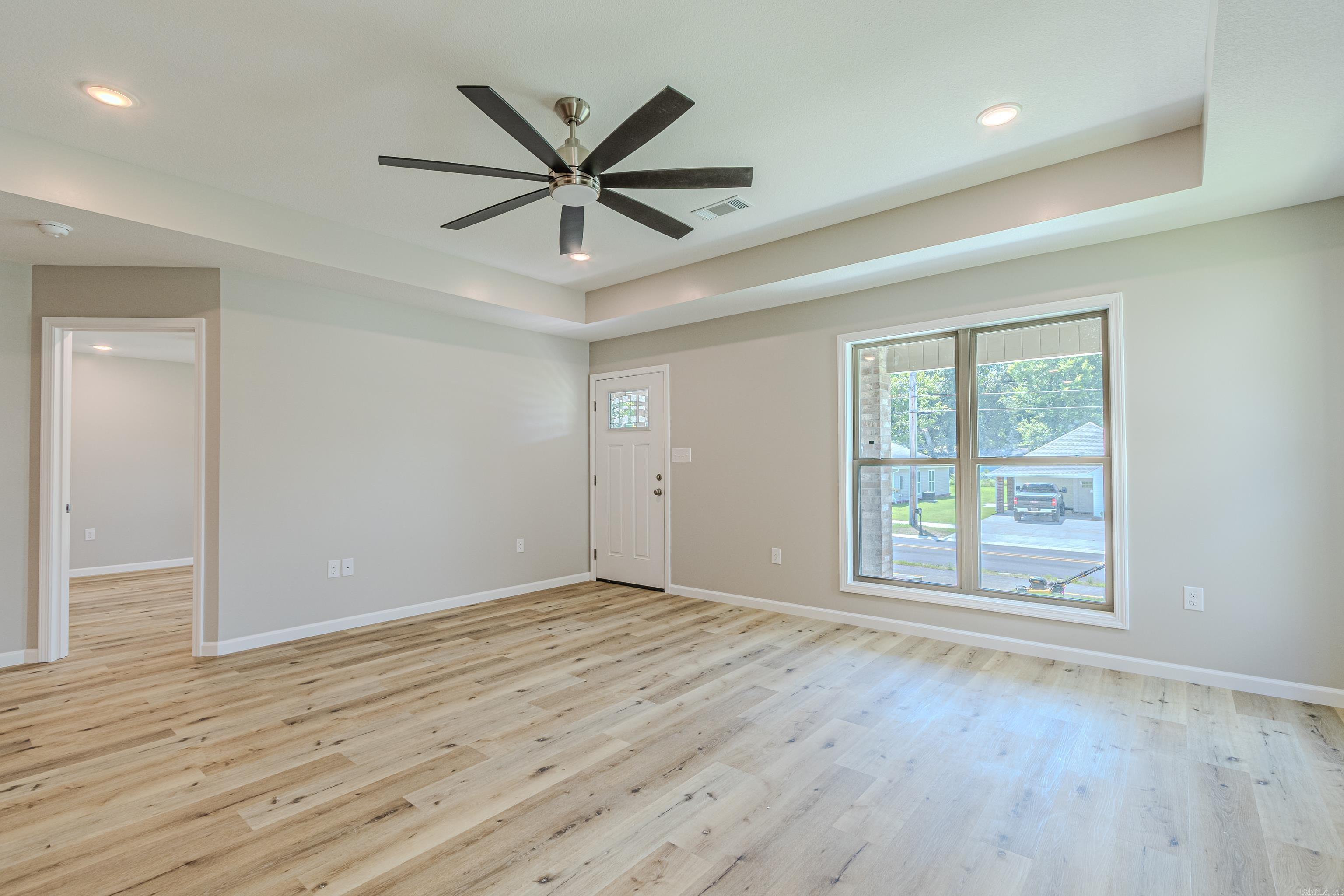 617 N 4 ST  Paragould, AR