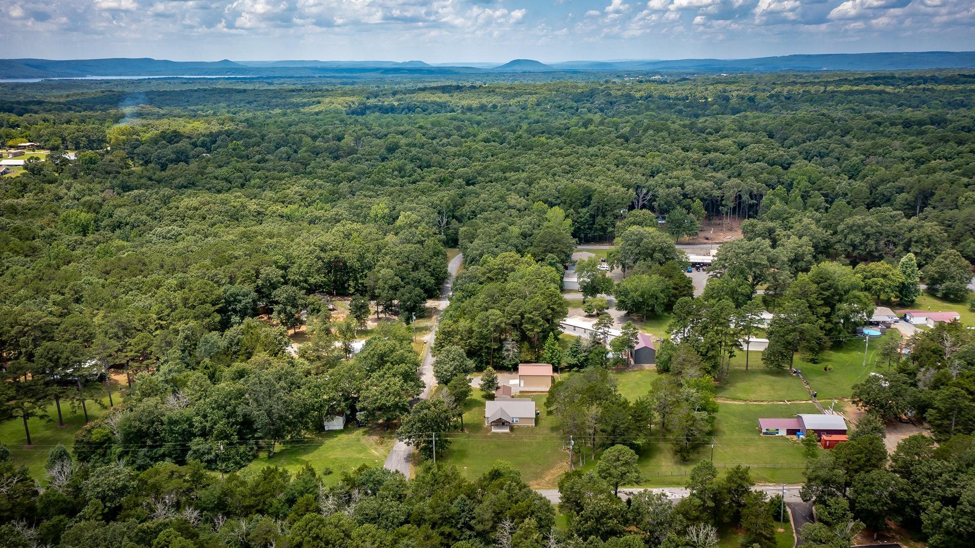 95 Concho Road  Greers Ferry, AR
