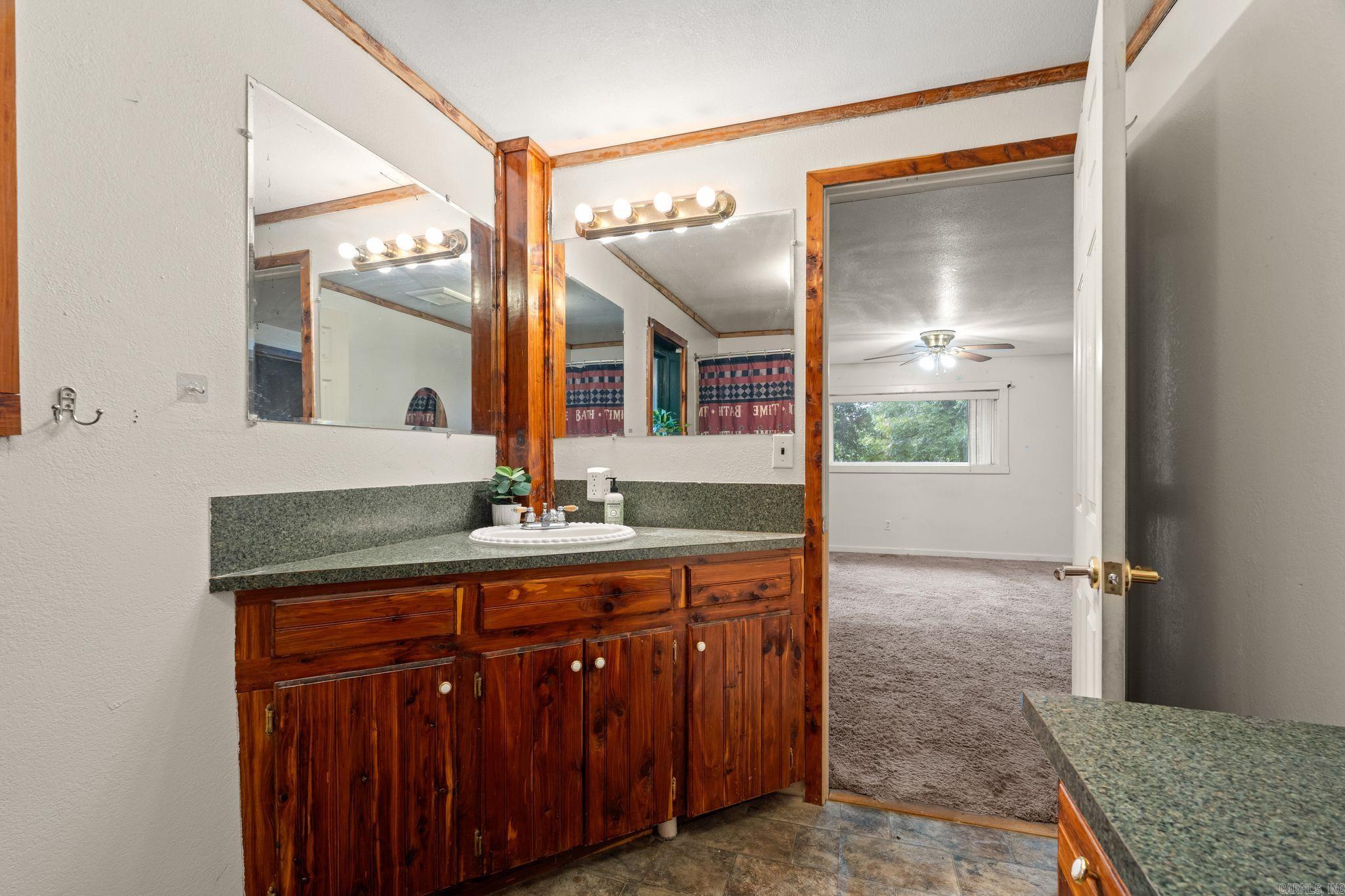 5809 Cotton Gin  Ozark, AR