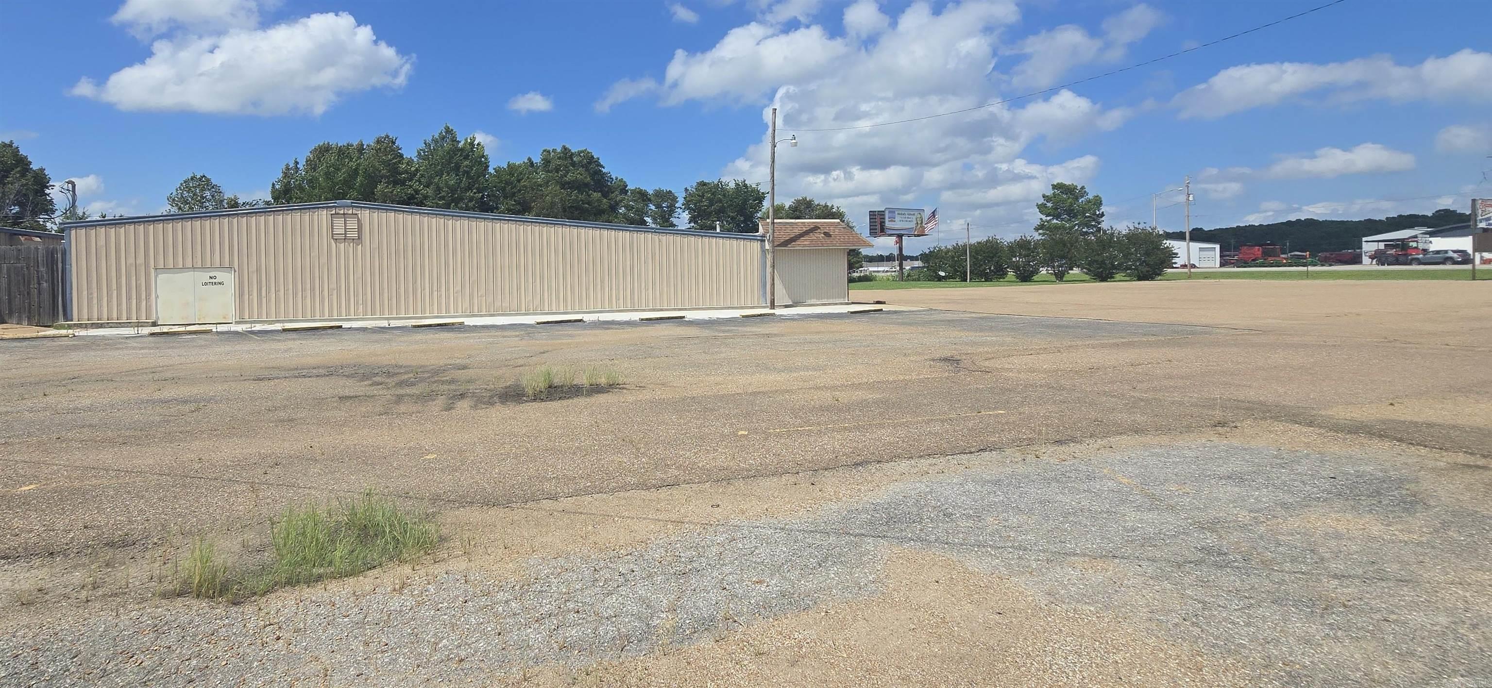 2009 Falls Blvd N  Wynne, AR