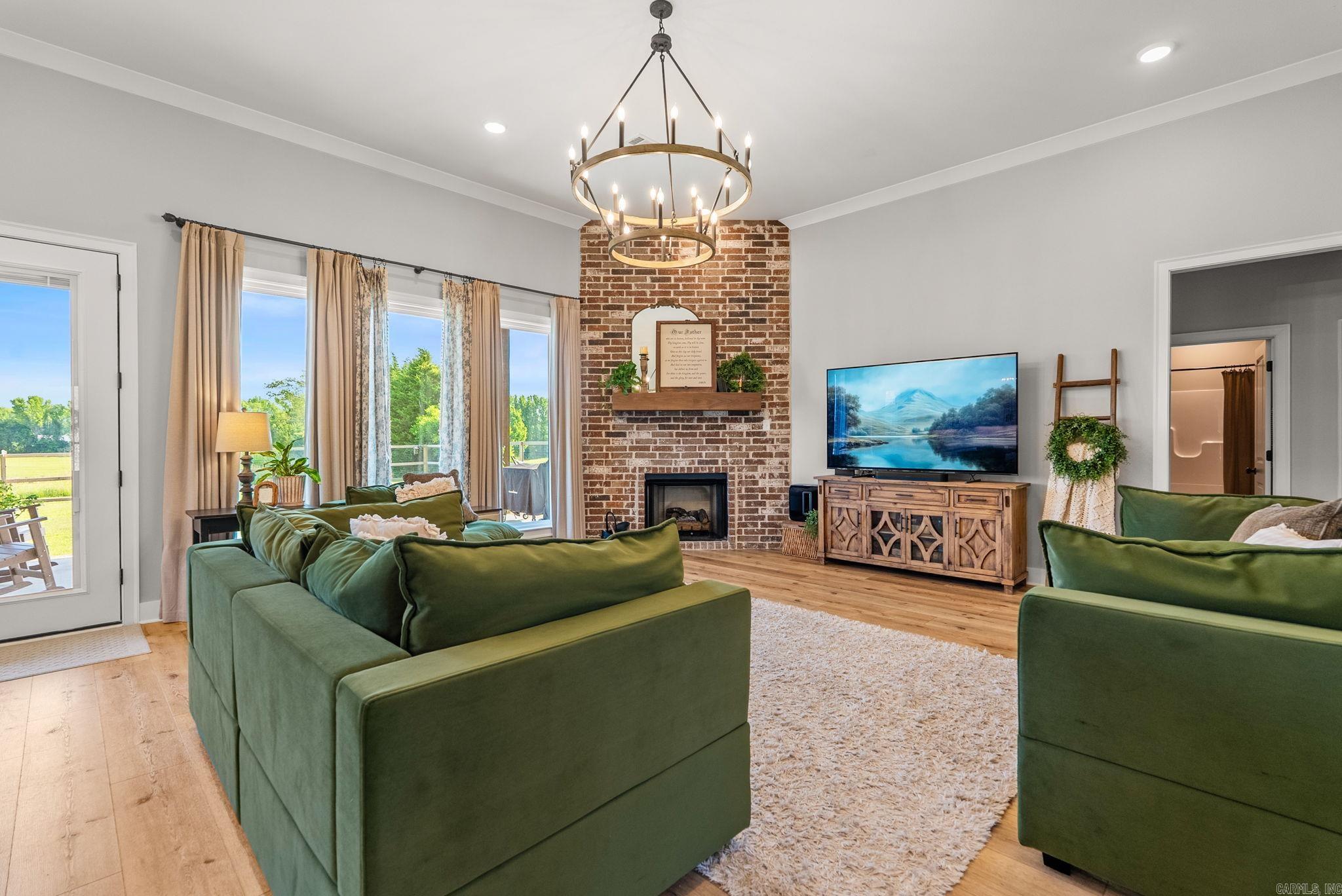 40 Lowell  Greenbrier, AR