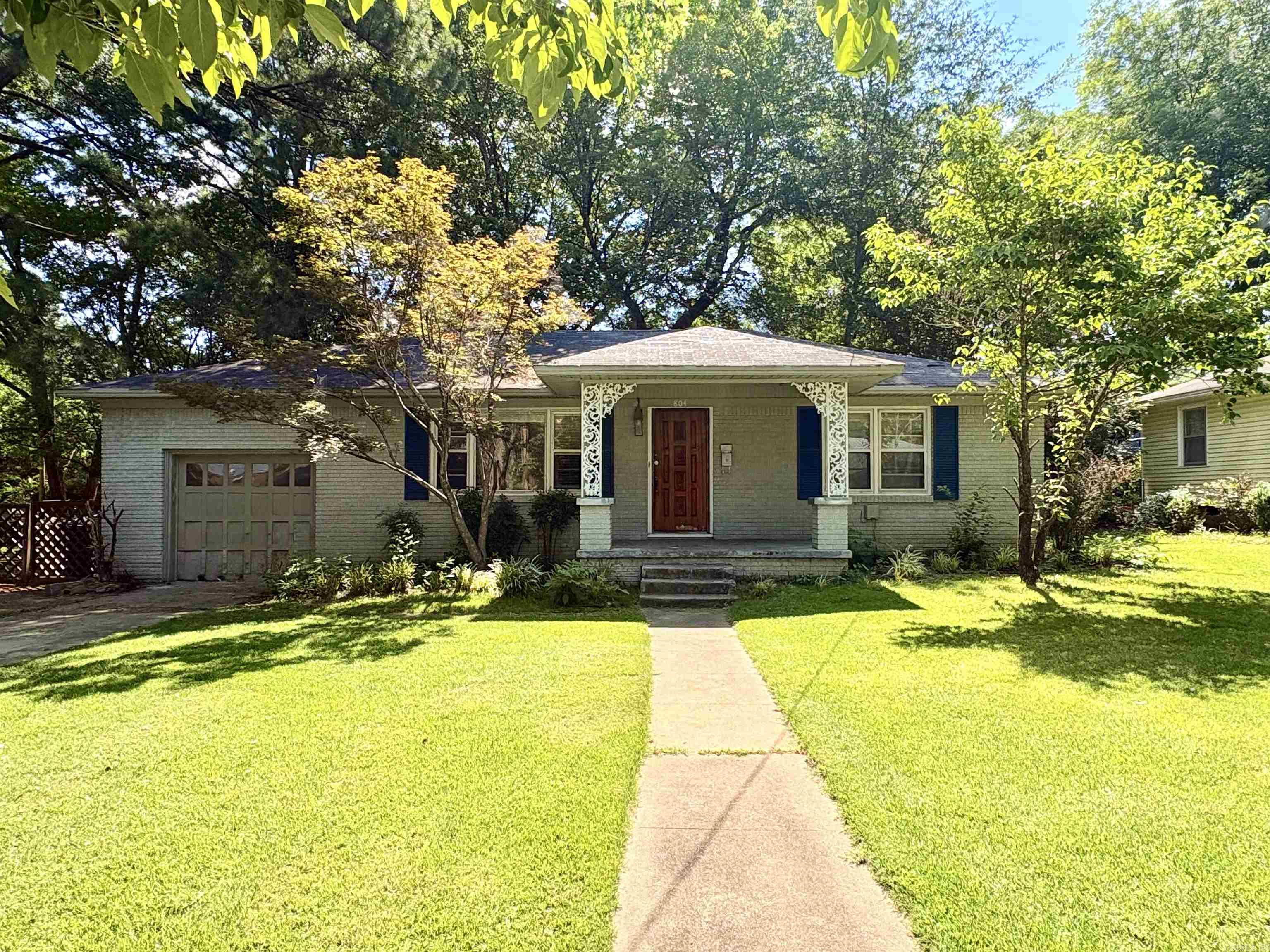 804 N Oak  Searcy, AR