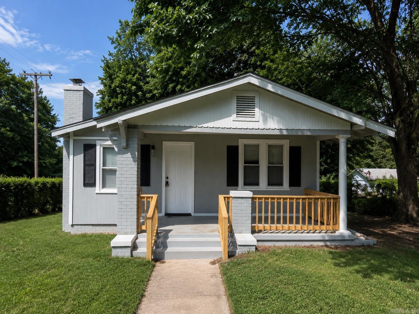 4301 W 17th  Little Rock, AR