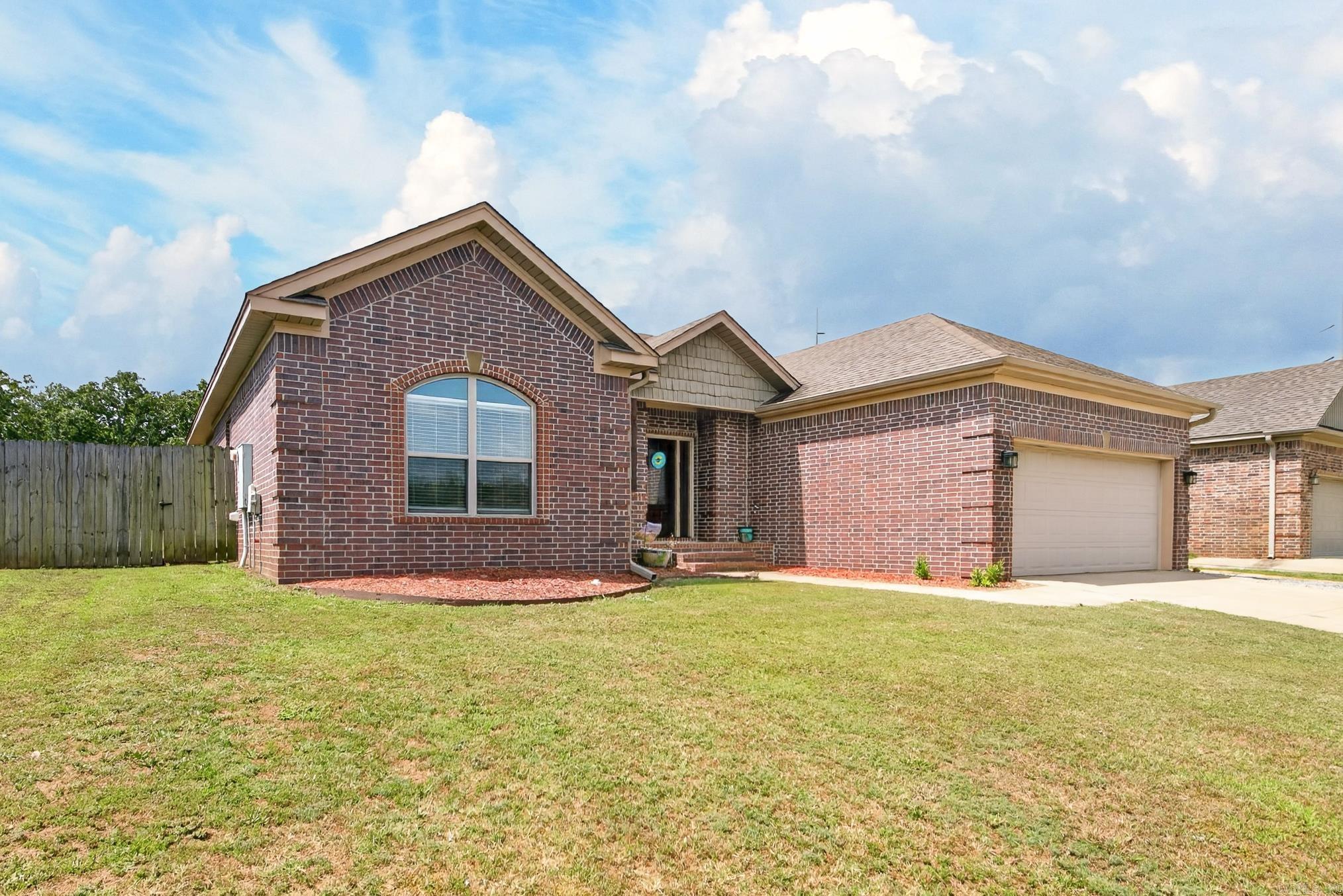 203 Creek View  Austin, AR