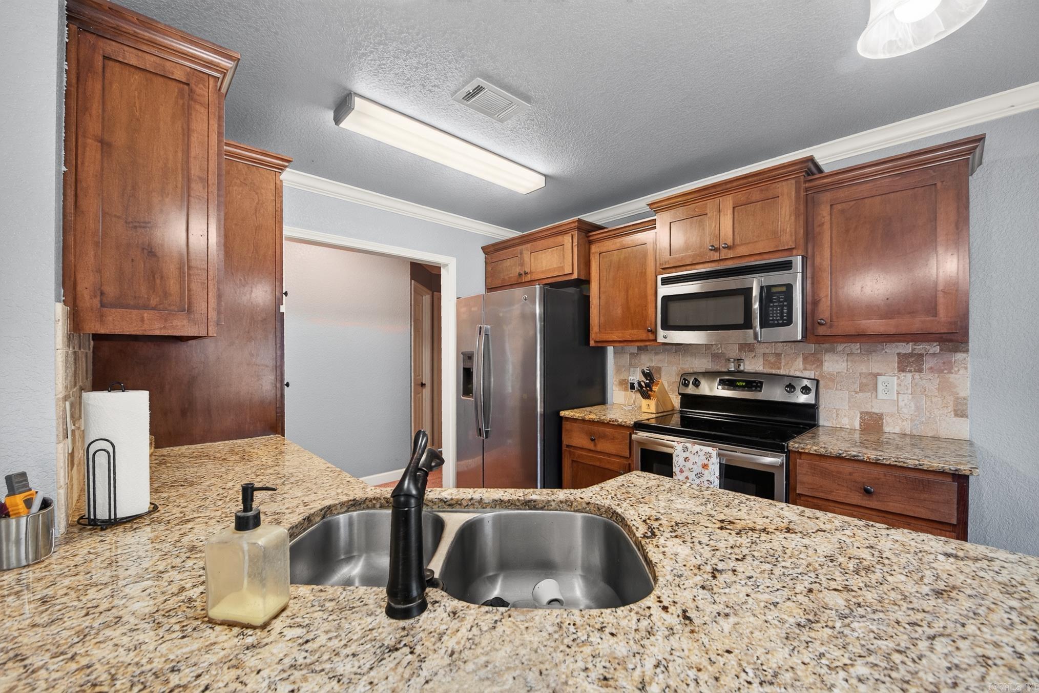 203 Creek View  Austin, AR