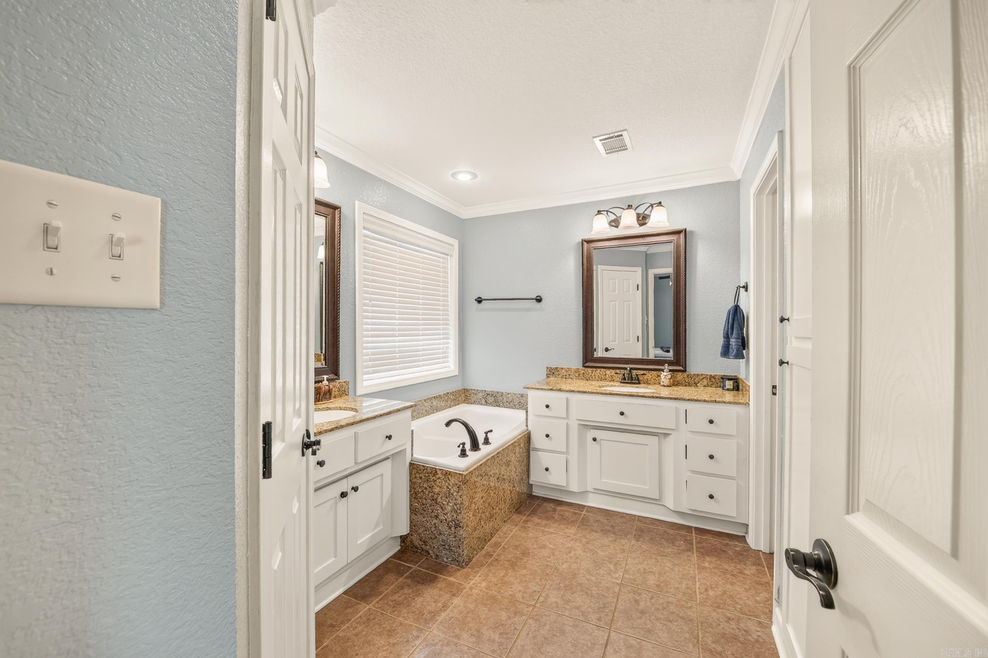 203 Creek View  Austin, AR