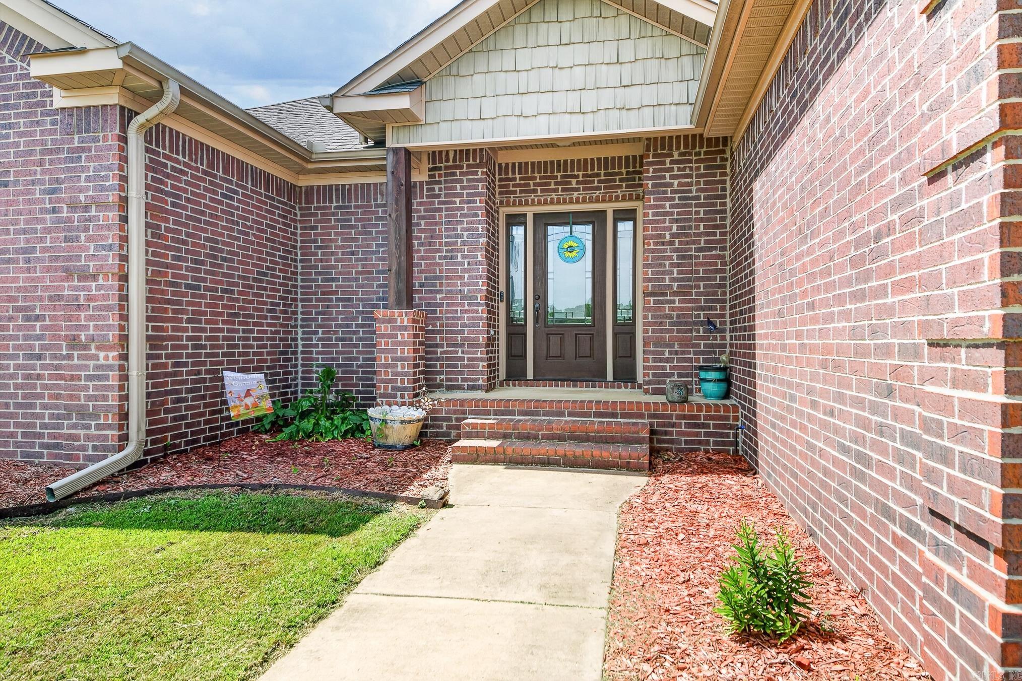 203 Creek View  Austin, AR