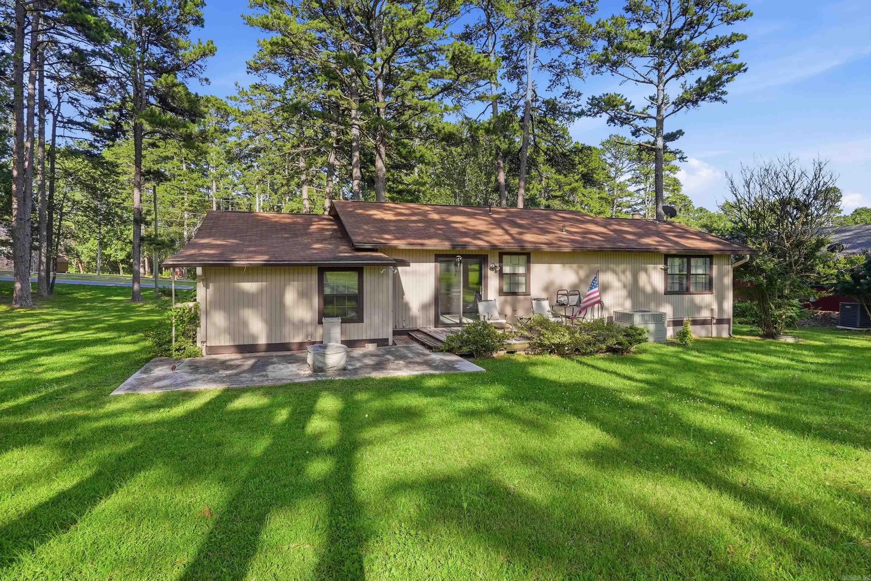 210 Snead  Fairfield Bay, AR