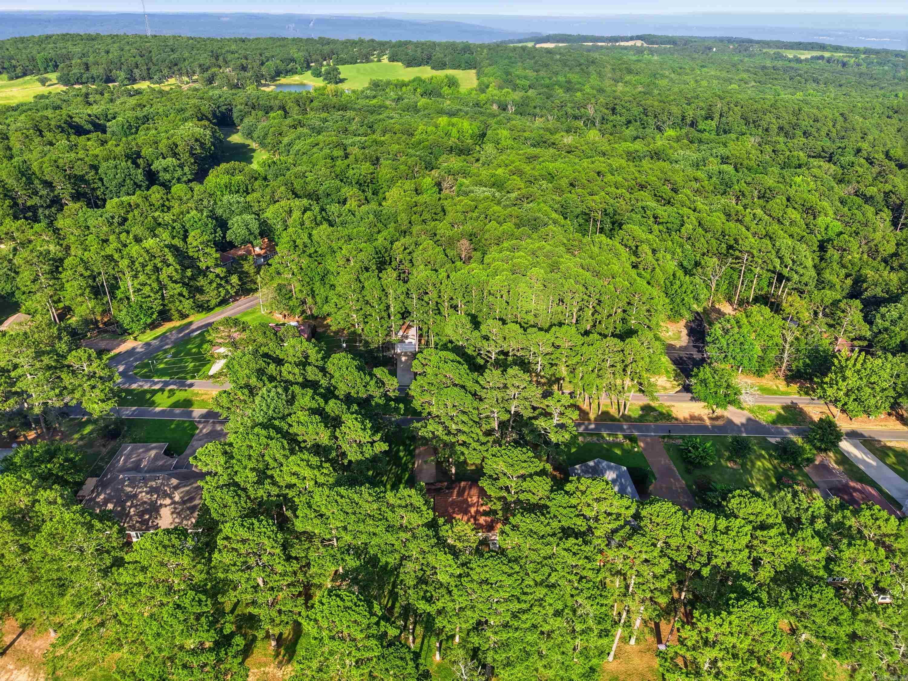 210 Snead  Fairfield Bay, AR