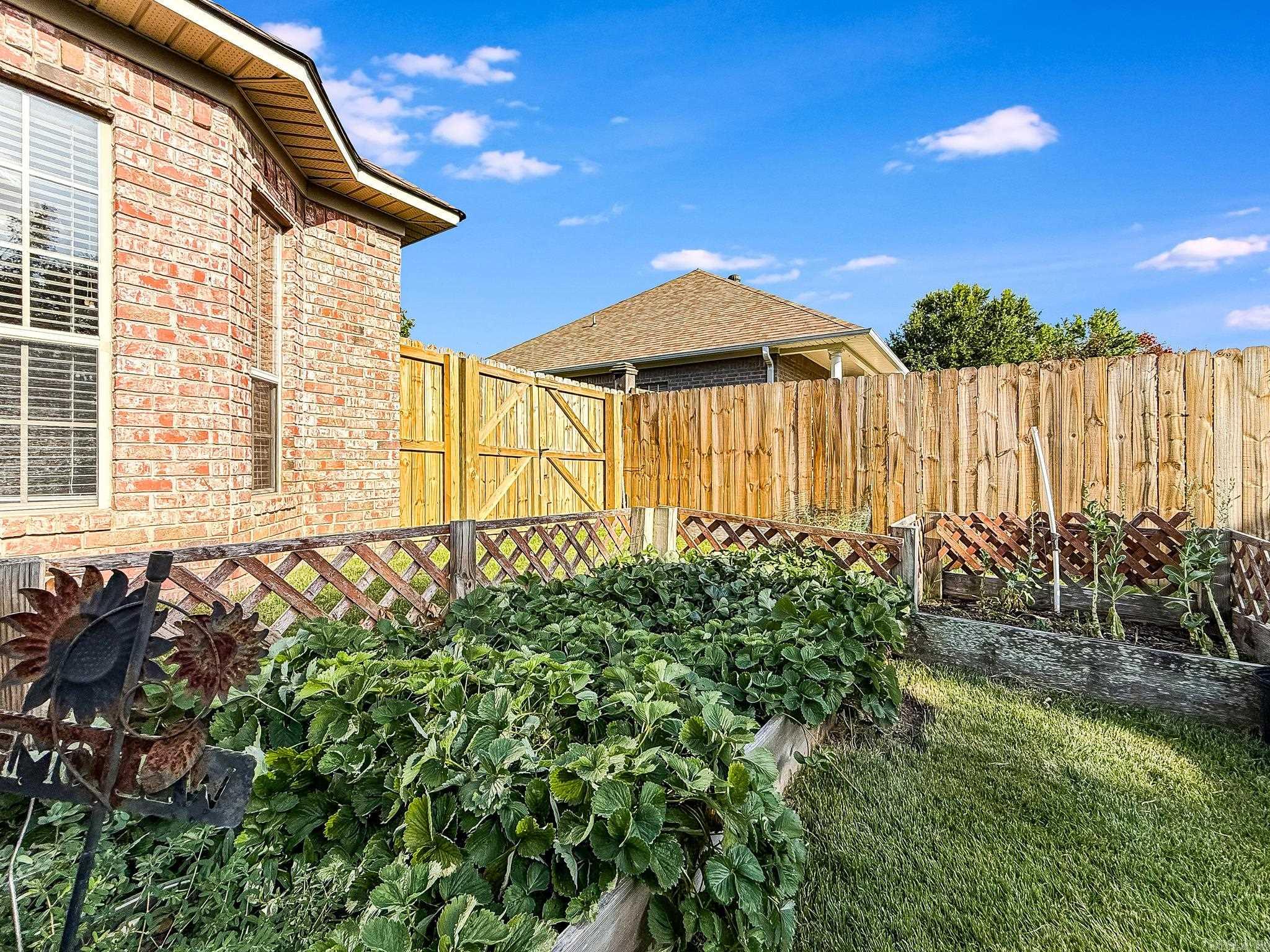 1355 Stone Crest Conway, AR 72034