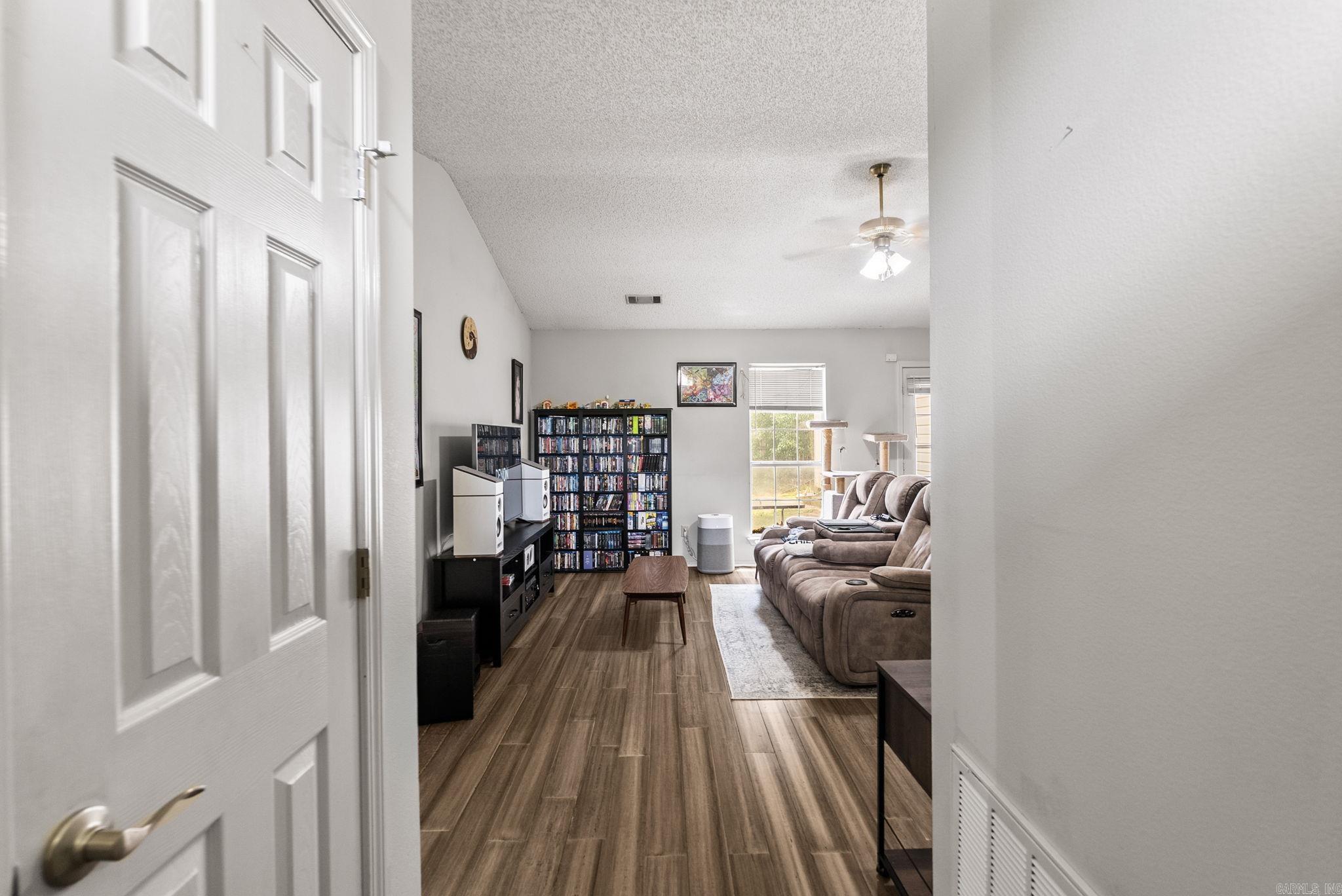 40 Meadow Ridge  Maumelle, AR