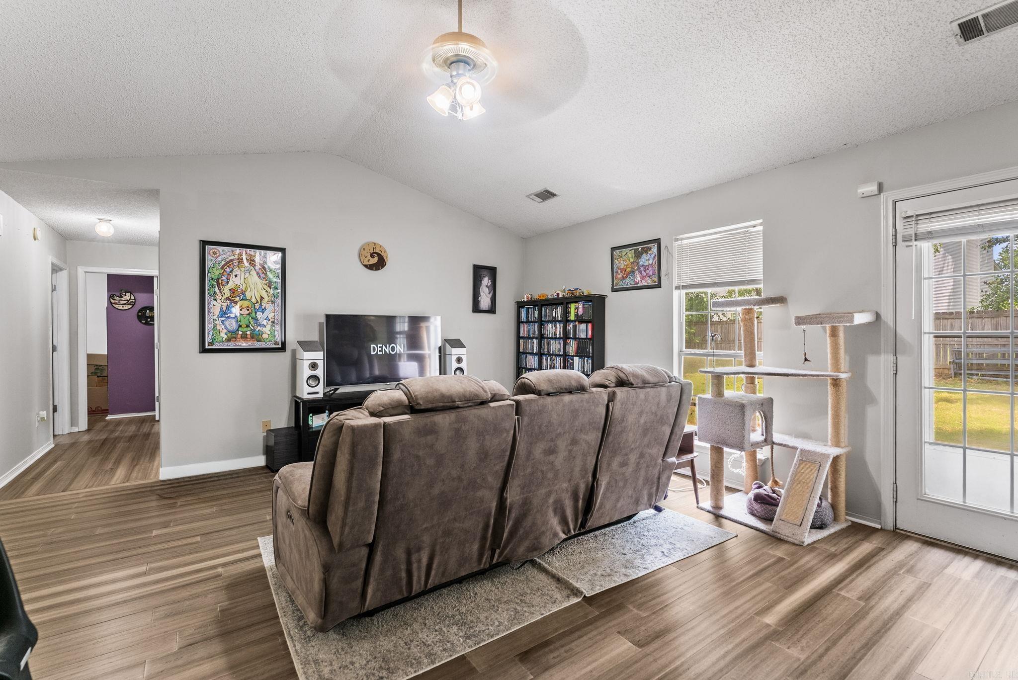 40 Meadow Ridge  Maumelle, AR