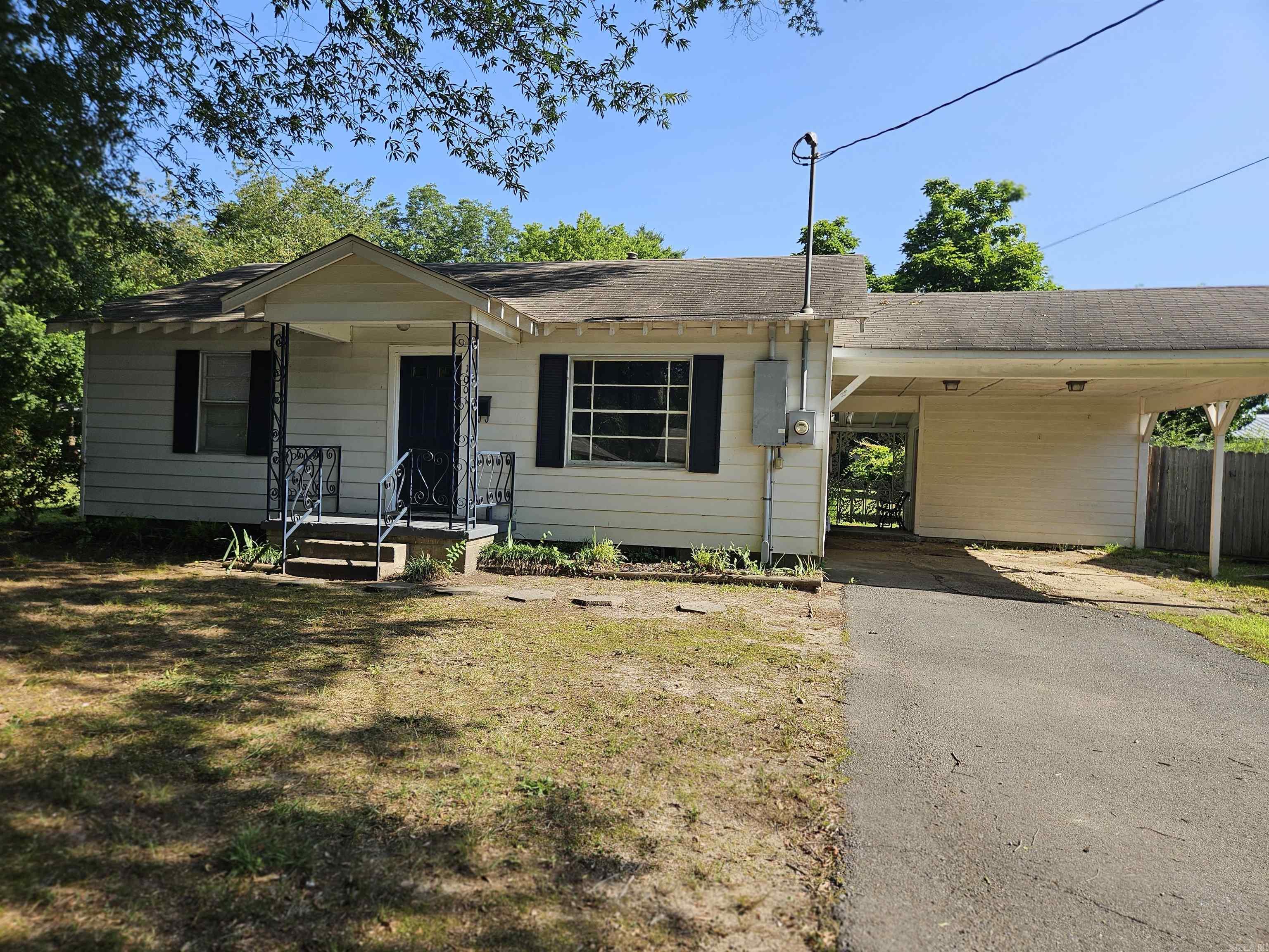 1001 Thelma  Benton, AR