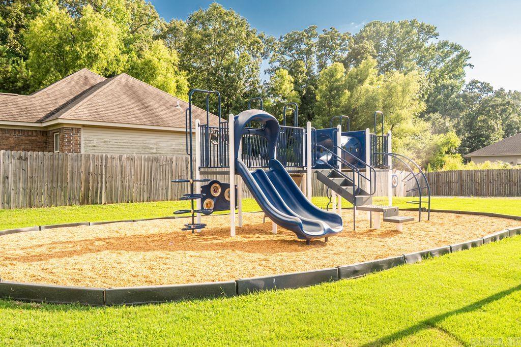 2521 Springhill Village Dr  Bryant, AR