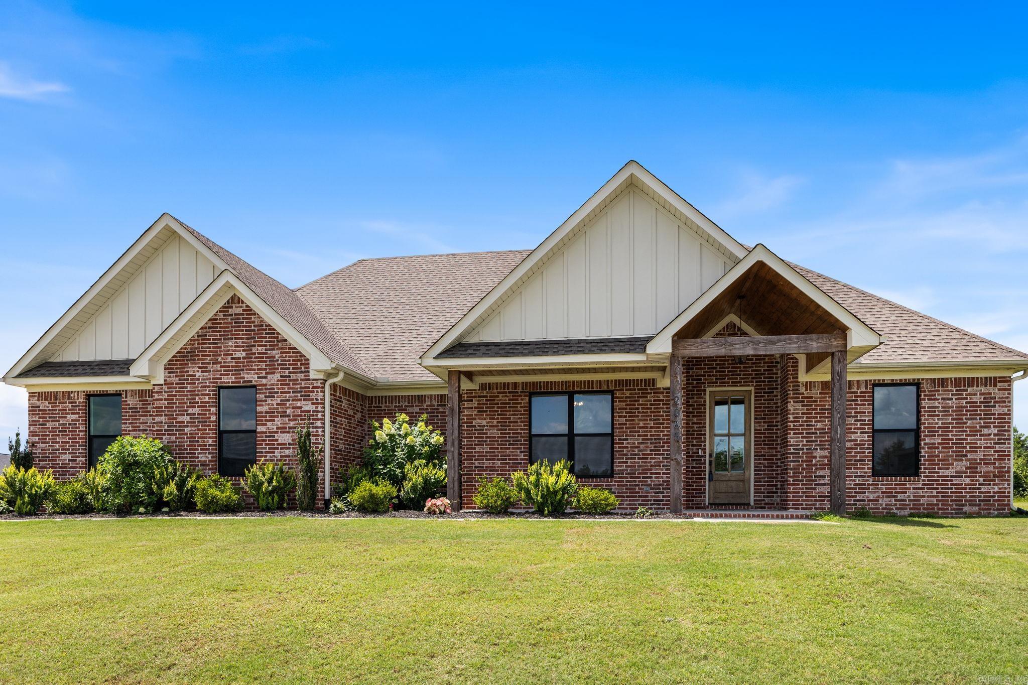 2065 Kaysen Ln  Hensley, AR