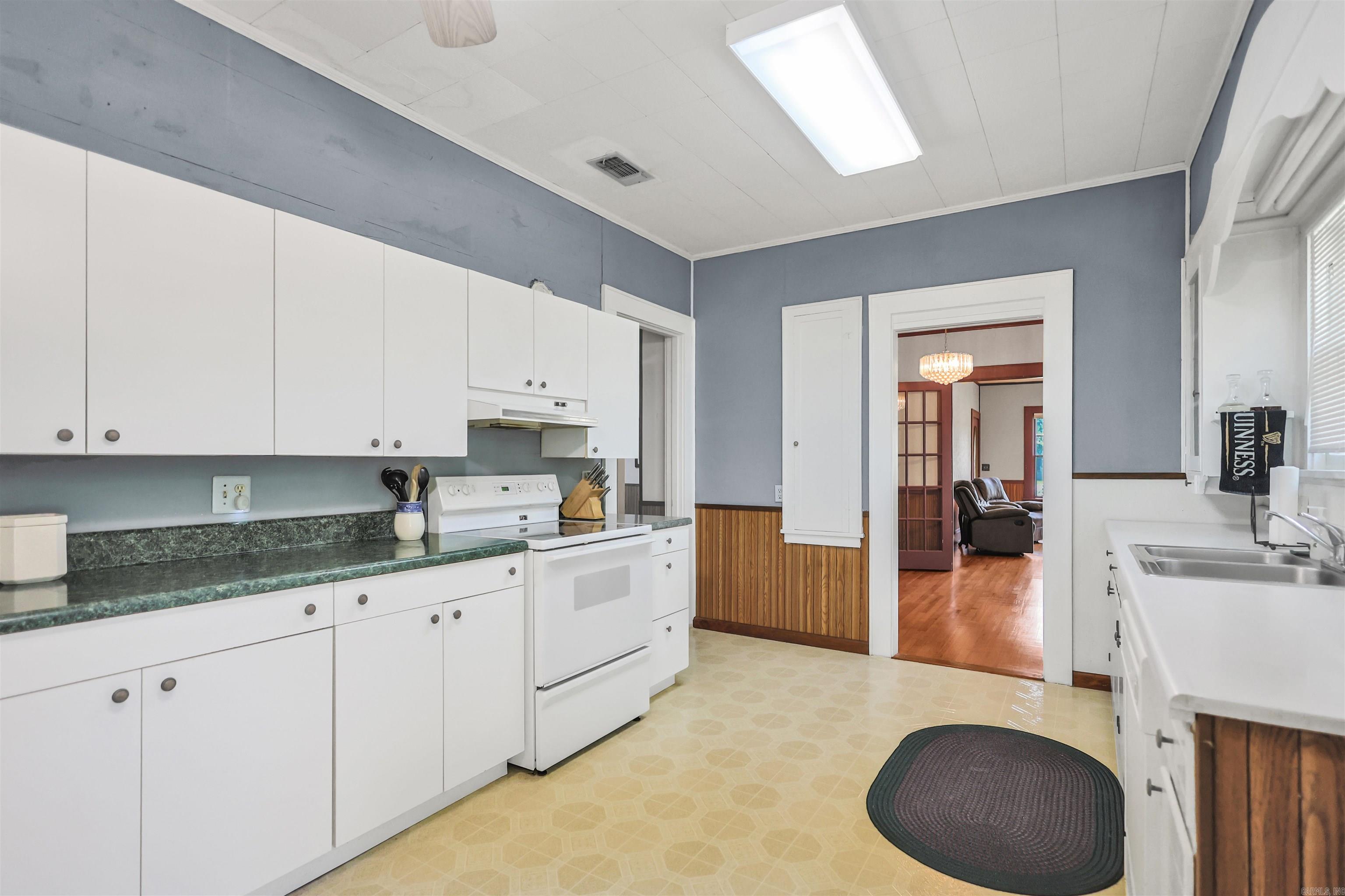 124 N Hill  Amity, AR