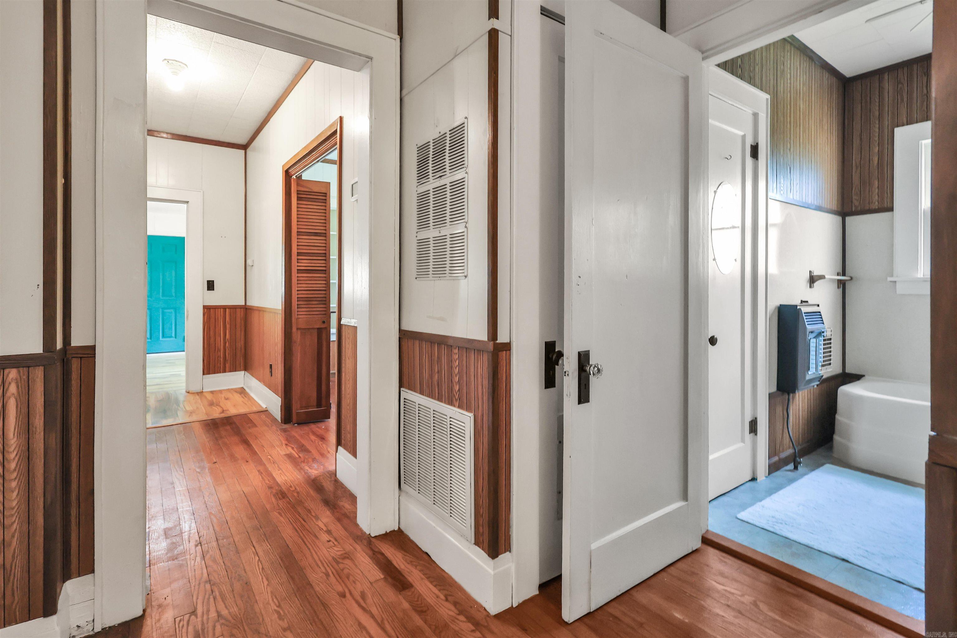 124 N Hill  Amity, AR