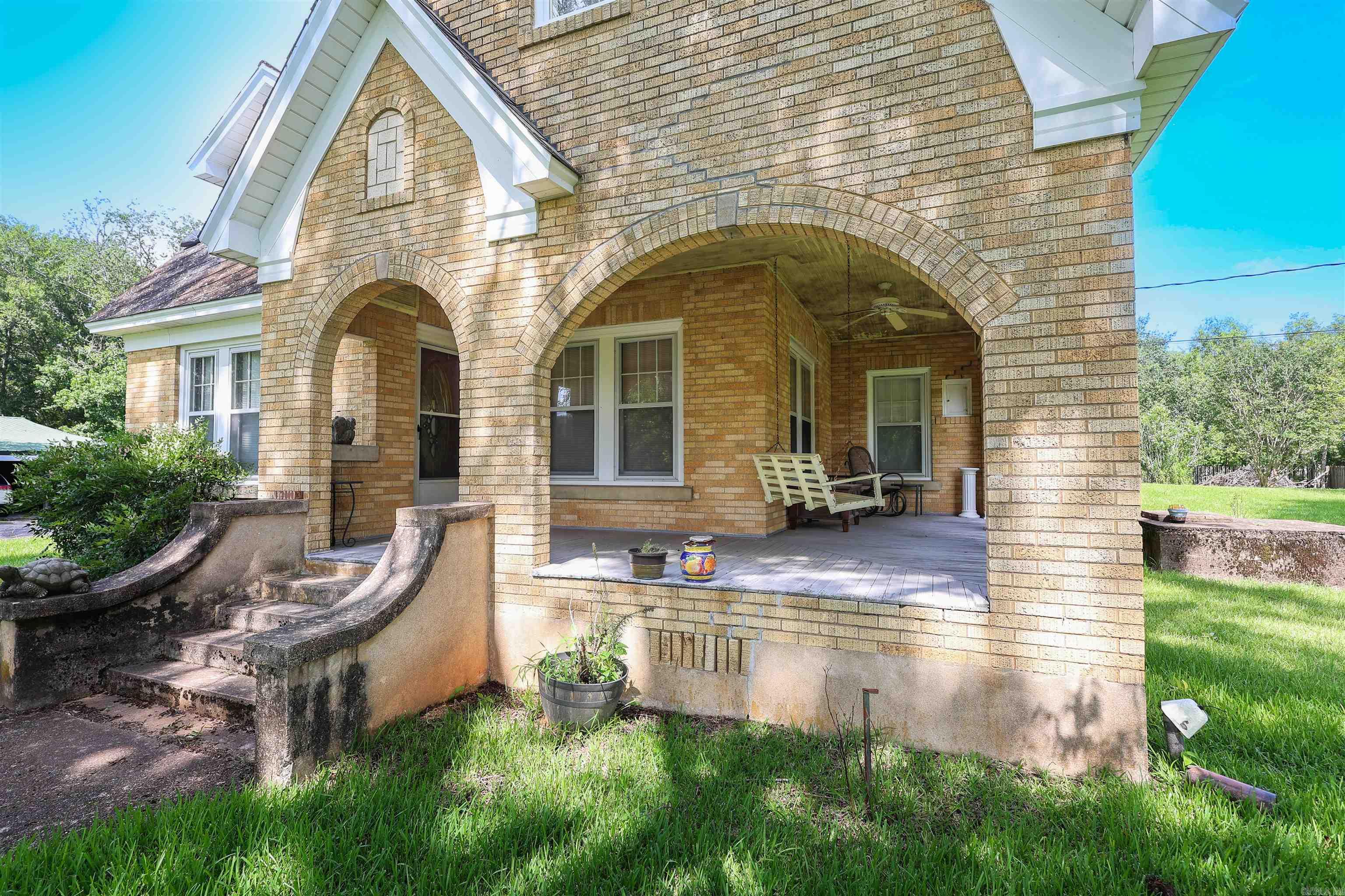 124 N Hill  Amity, AR
