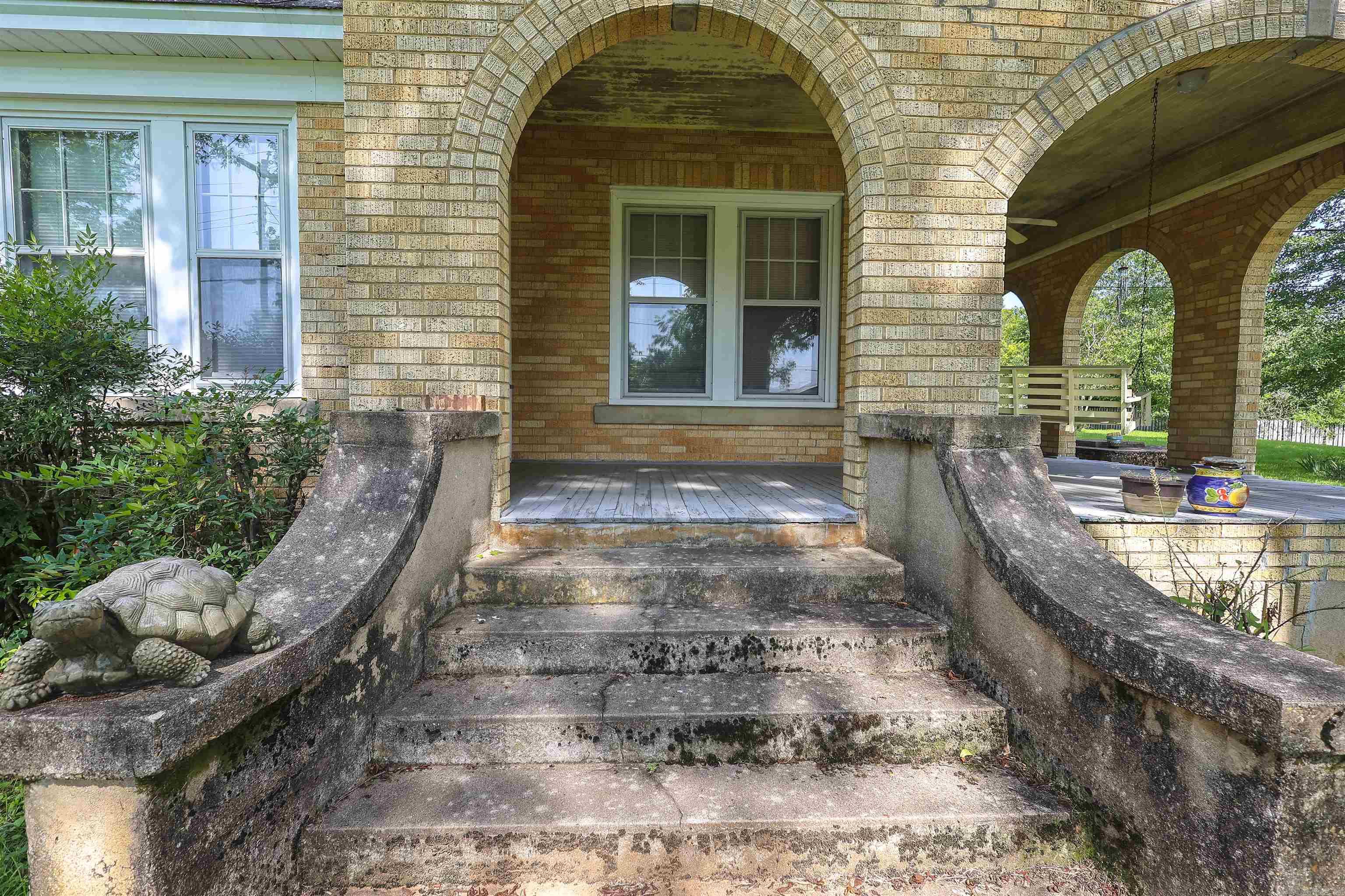 124 N Hill  Amity, AR