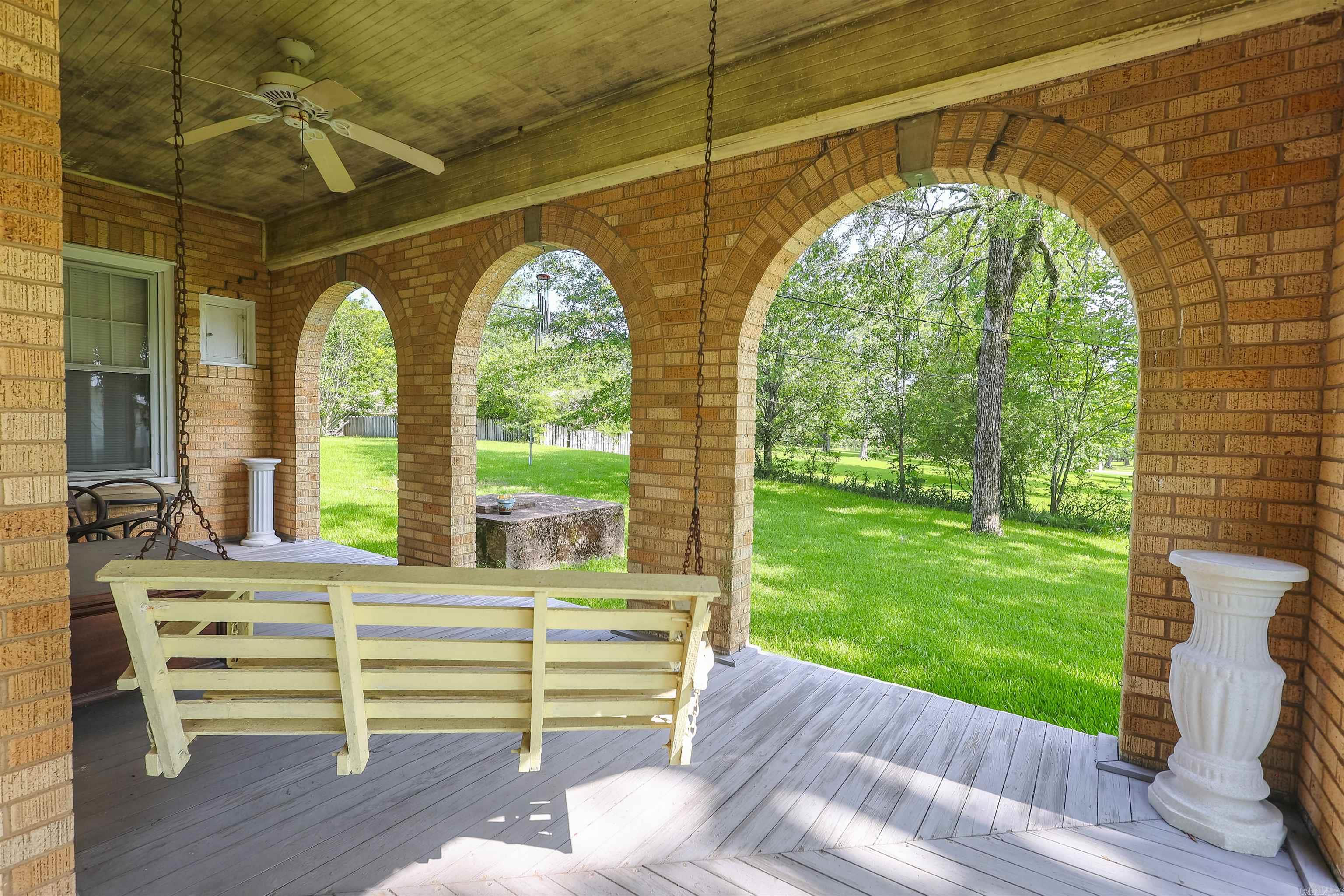 124 N Hill  Amity, AR