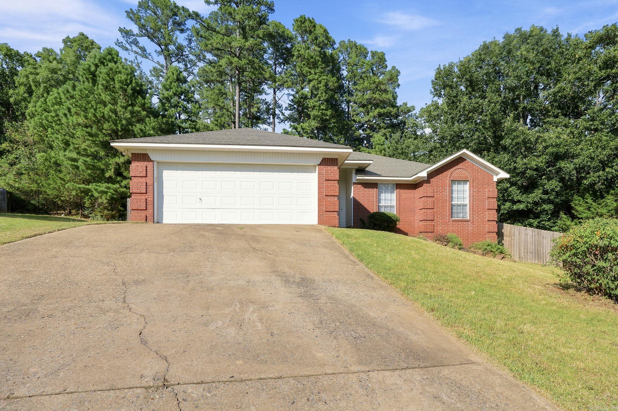 2570 Peabody  Conway, AR