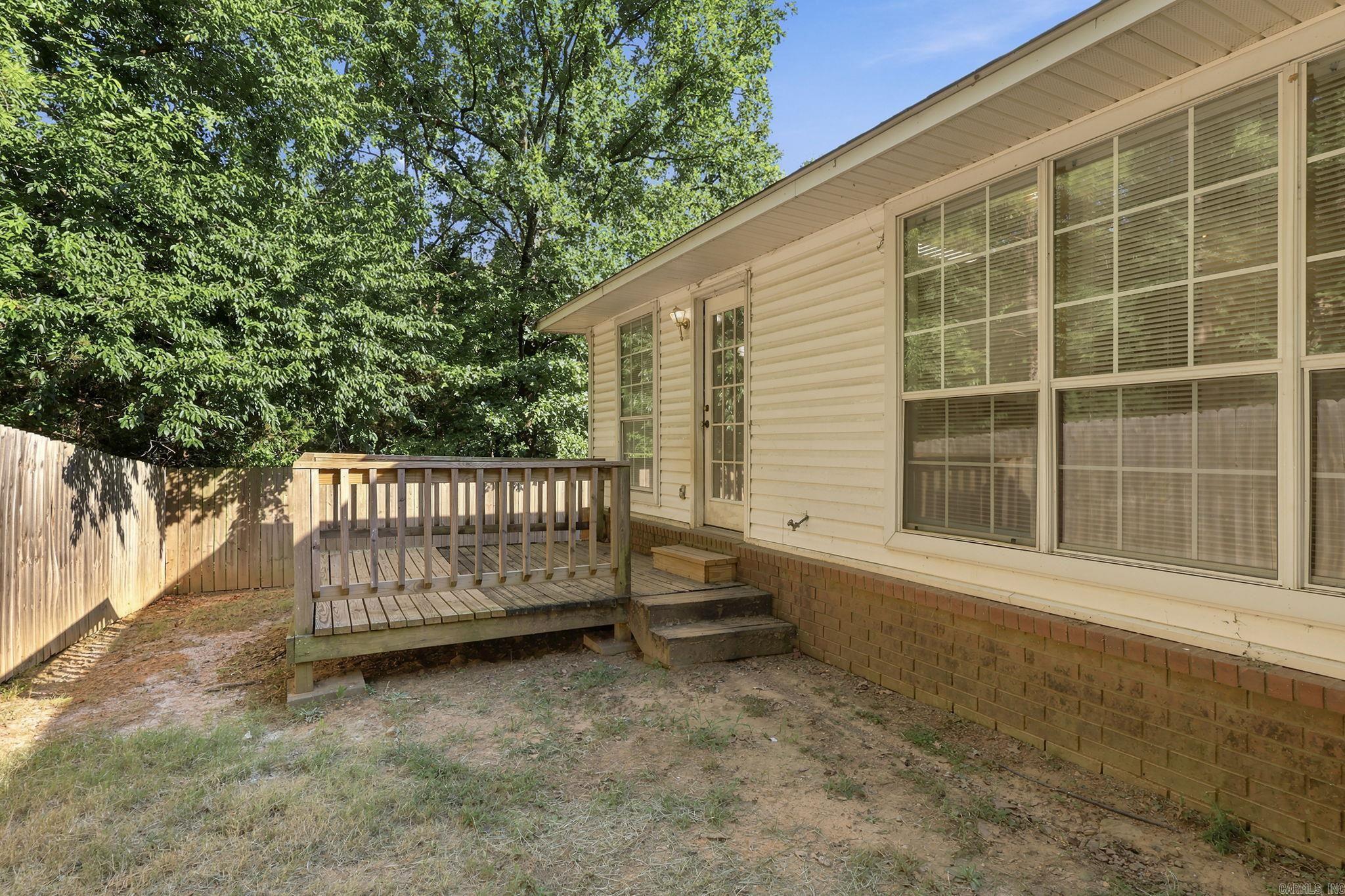 2570 Peabody  Conway, AR